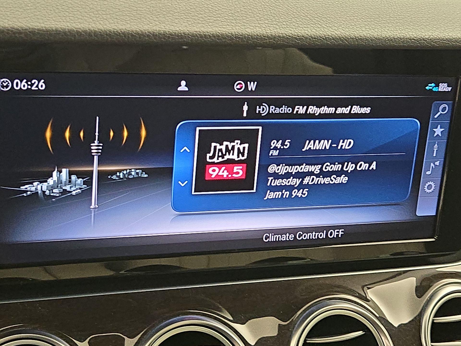 Thumbnail: 2019 Mercedes-Benz E-Class - 16