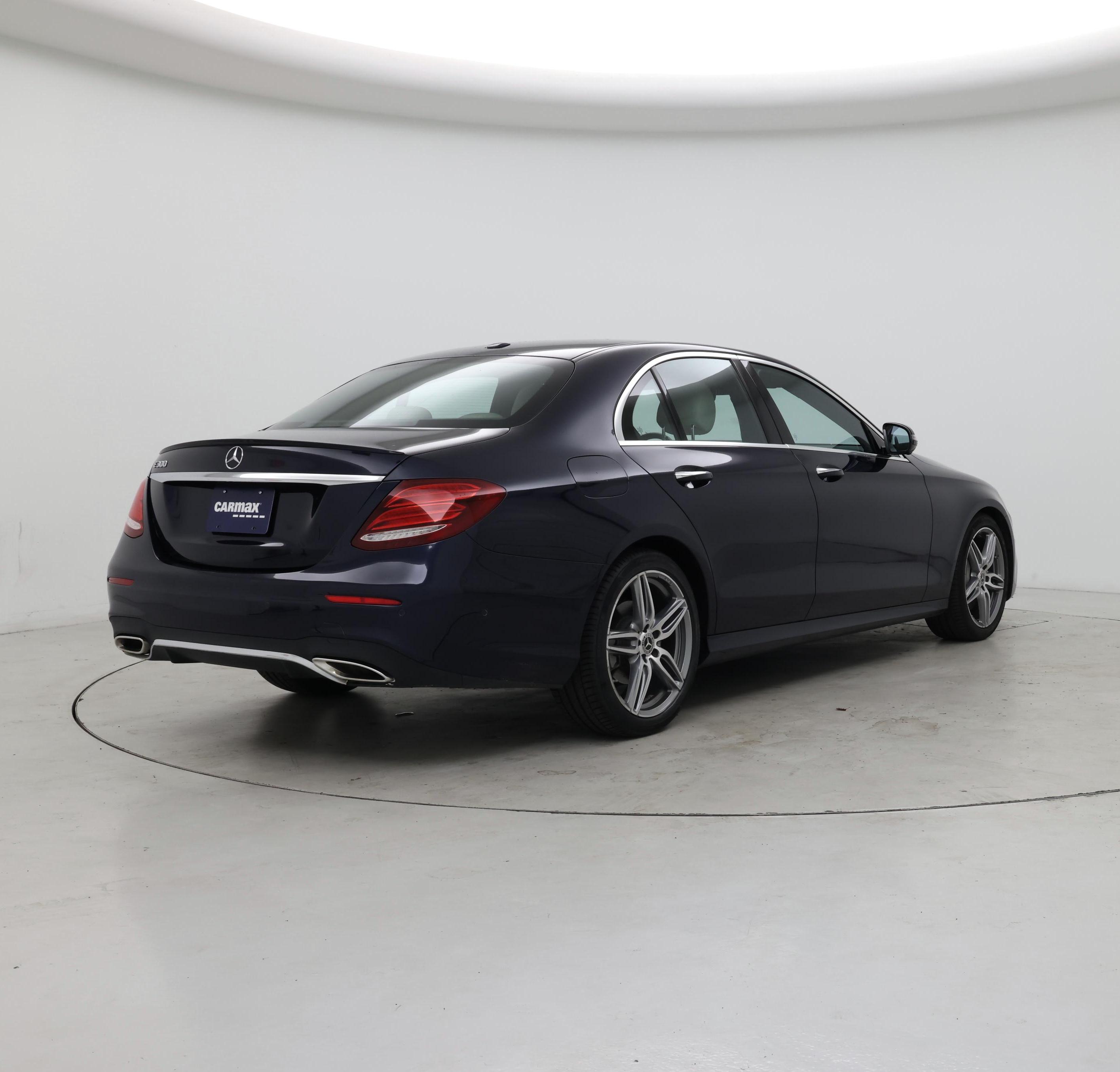 Thumbnail: 2019 Mercedes-Benz E-Class - 8