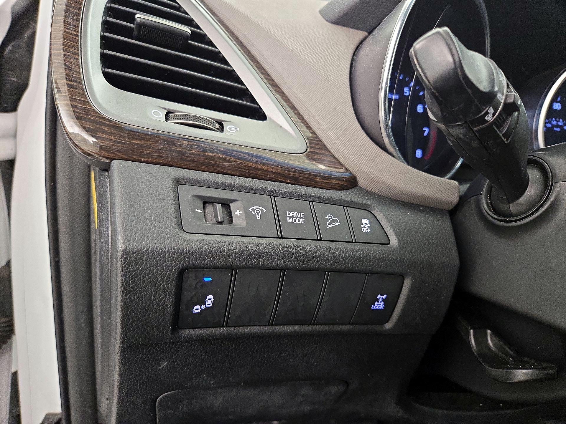 Thumbnail: 2017 Hyundai Santa Fe - 13