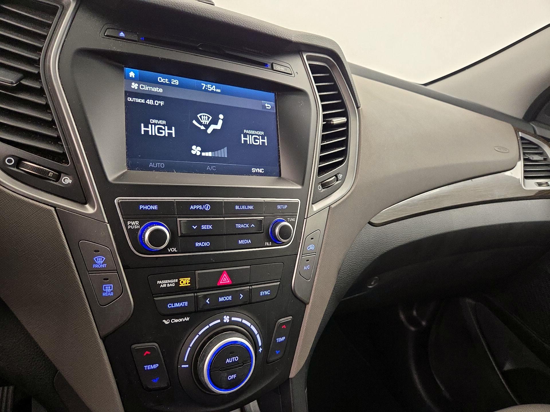 Thumbnail: 2017 Hyundai Santa Fe - 16