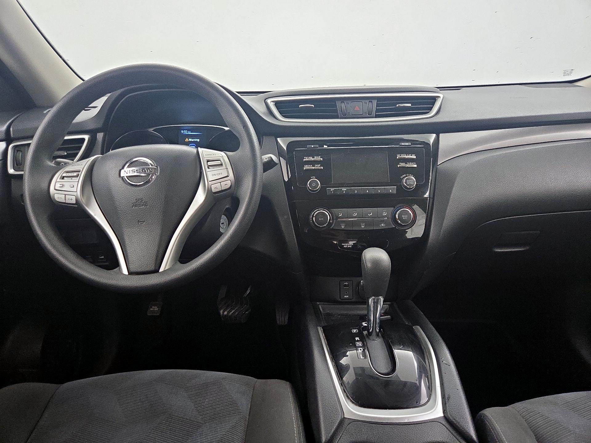 Thumbnail: 2016 Nissan Rogue - 9