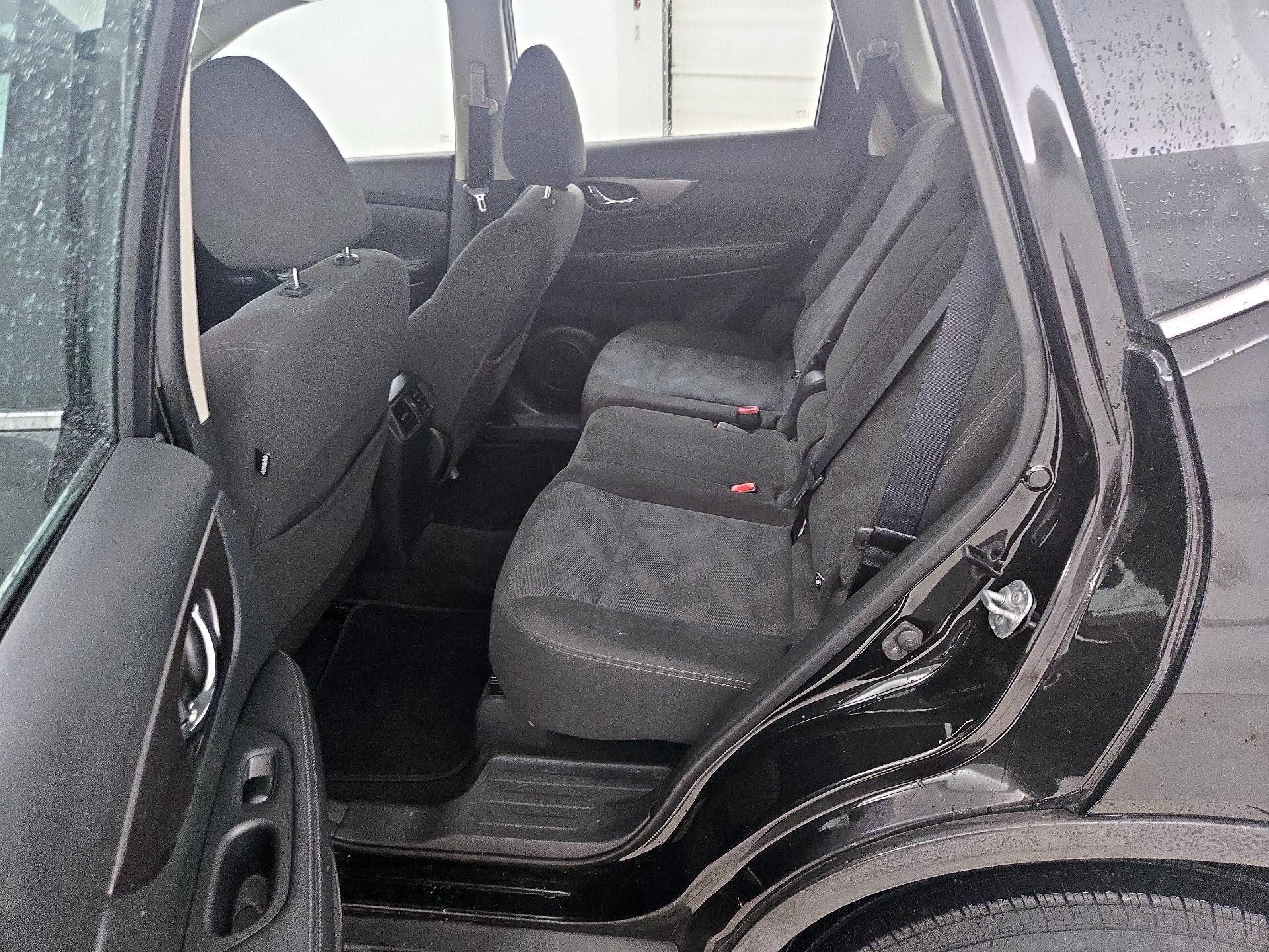 Thumbnail: 2016 Nissan Rogue - 19