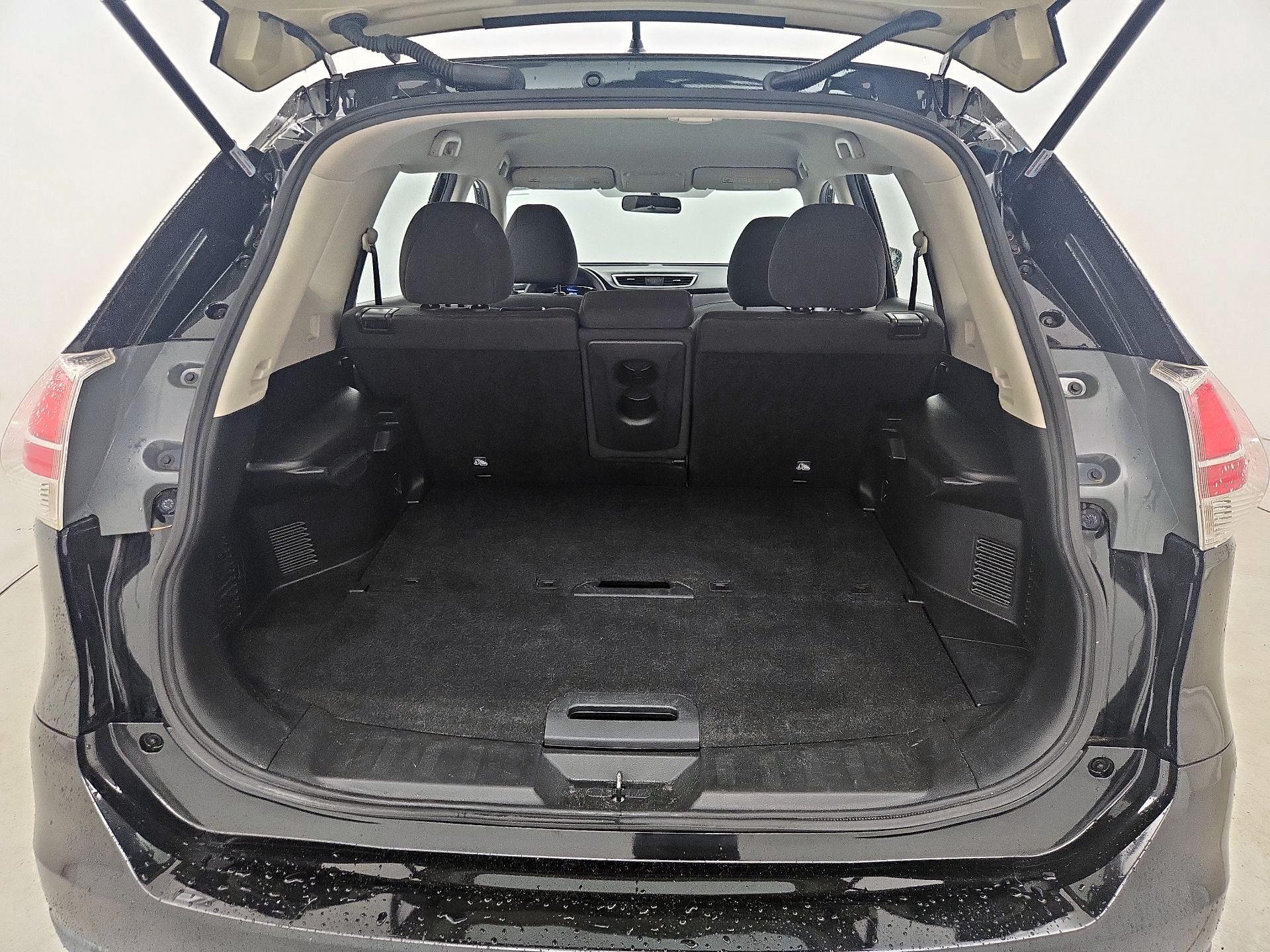 Thumbnail: 2016 Nissan Rogue - 20