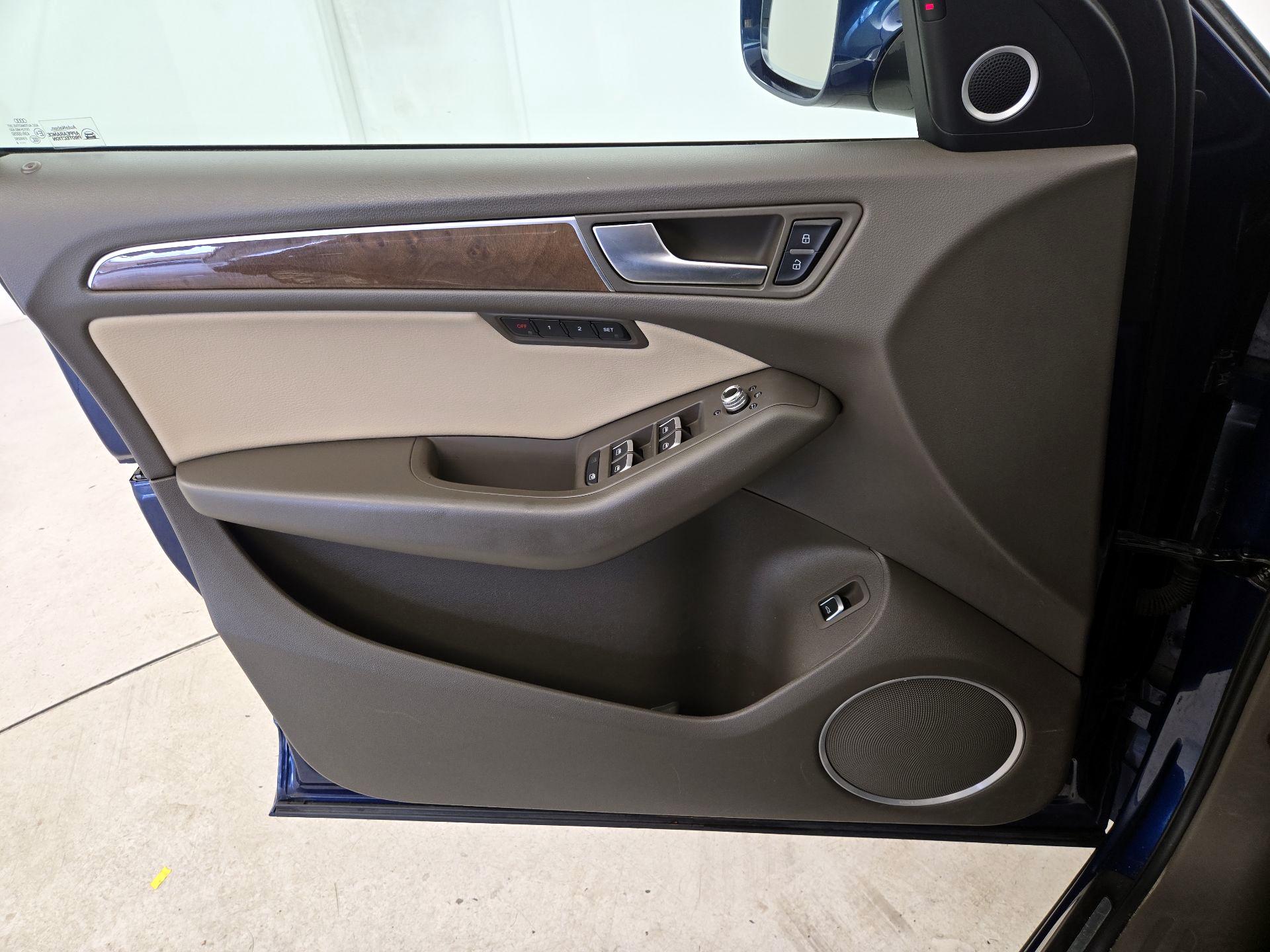 Thumbnail: 2016 Audi Q5 - 12