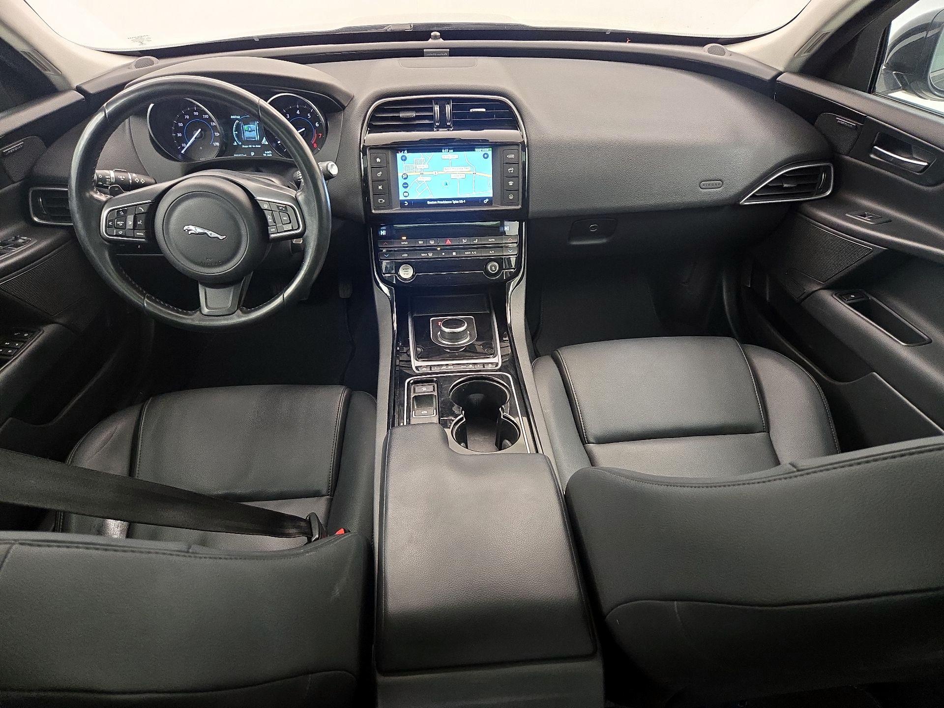 Thumbnail: 2017 Jaguar XE - 9