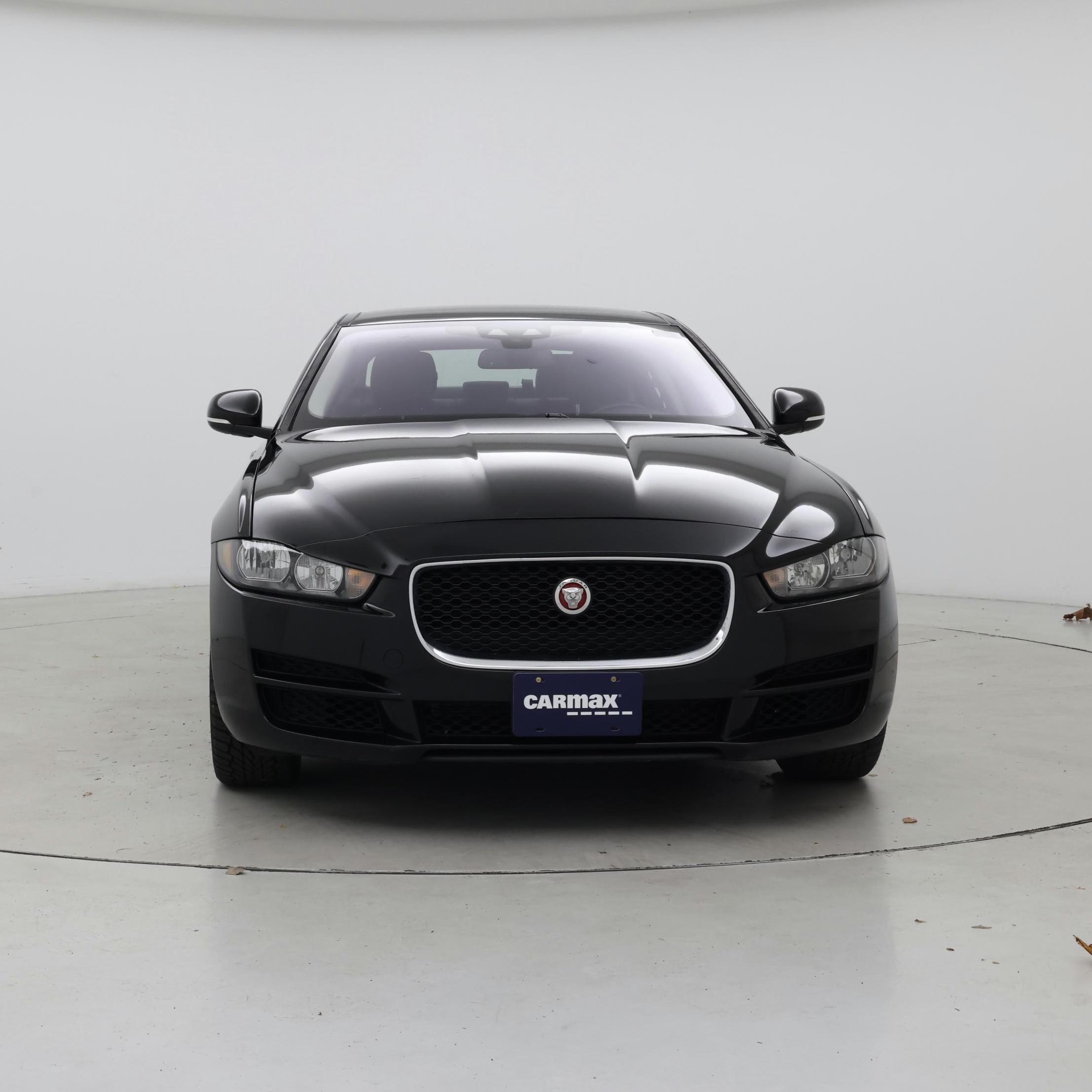 Thumbnail: 2017 Jaguar XE - 5