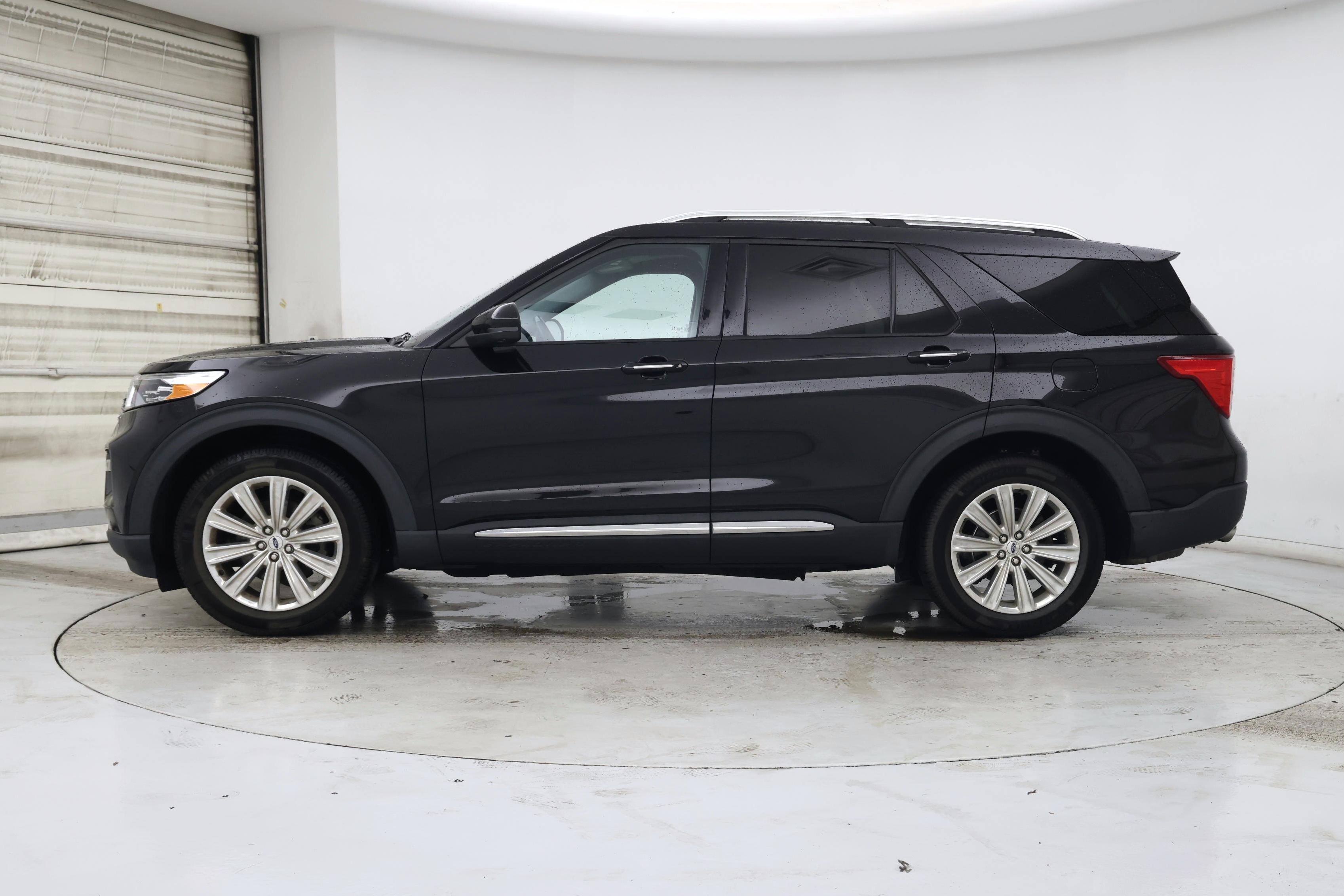 Thumbnail: 2021 Ford Explorer - 3