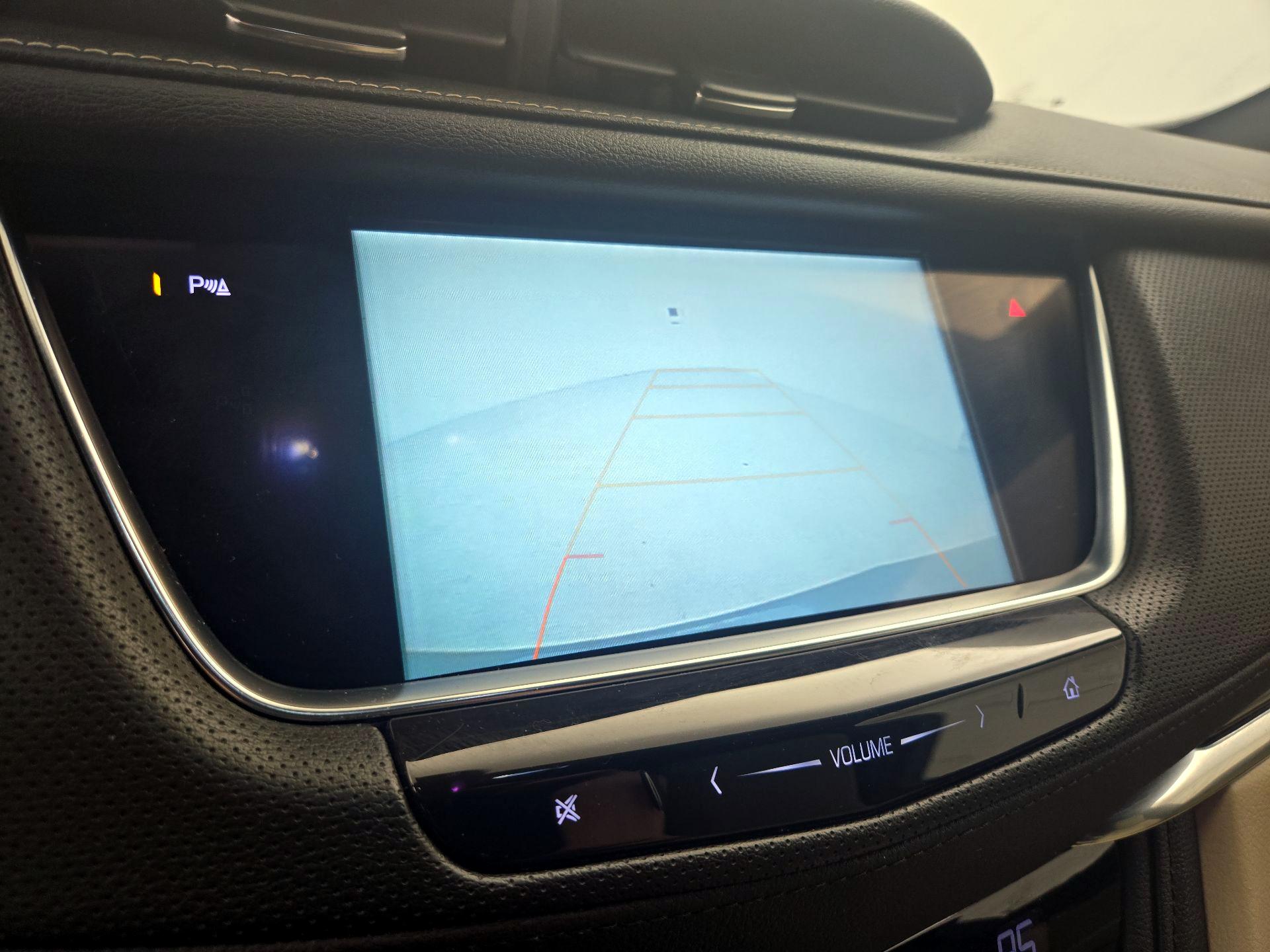 Thumbnail: 2019 Cadillac XT5 - 14