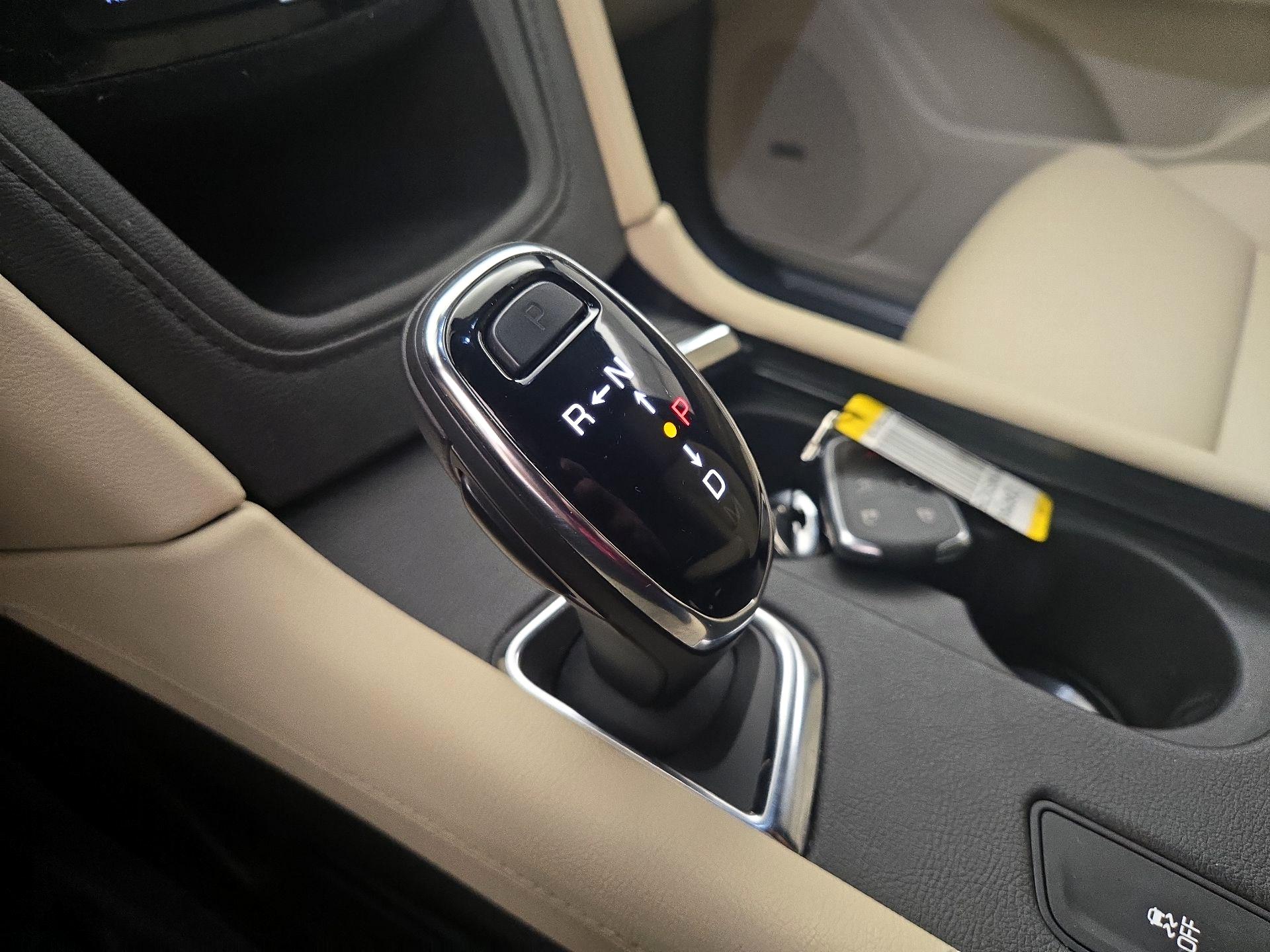 Thumbnail: 2019 Cadillac XT5 - 17