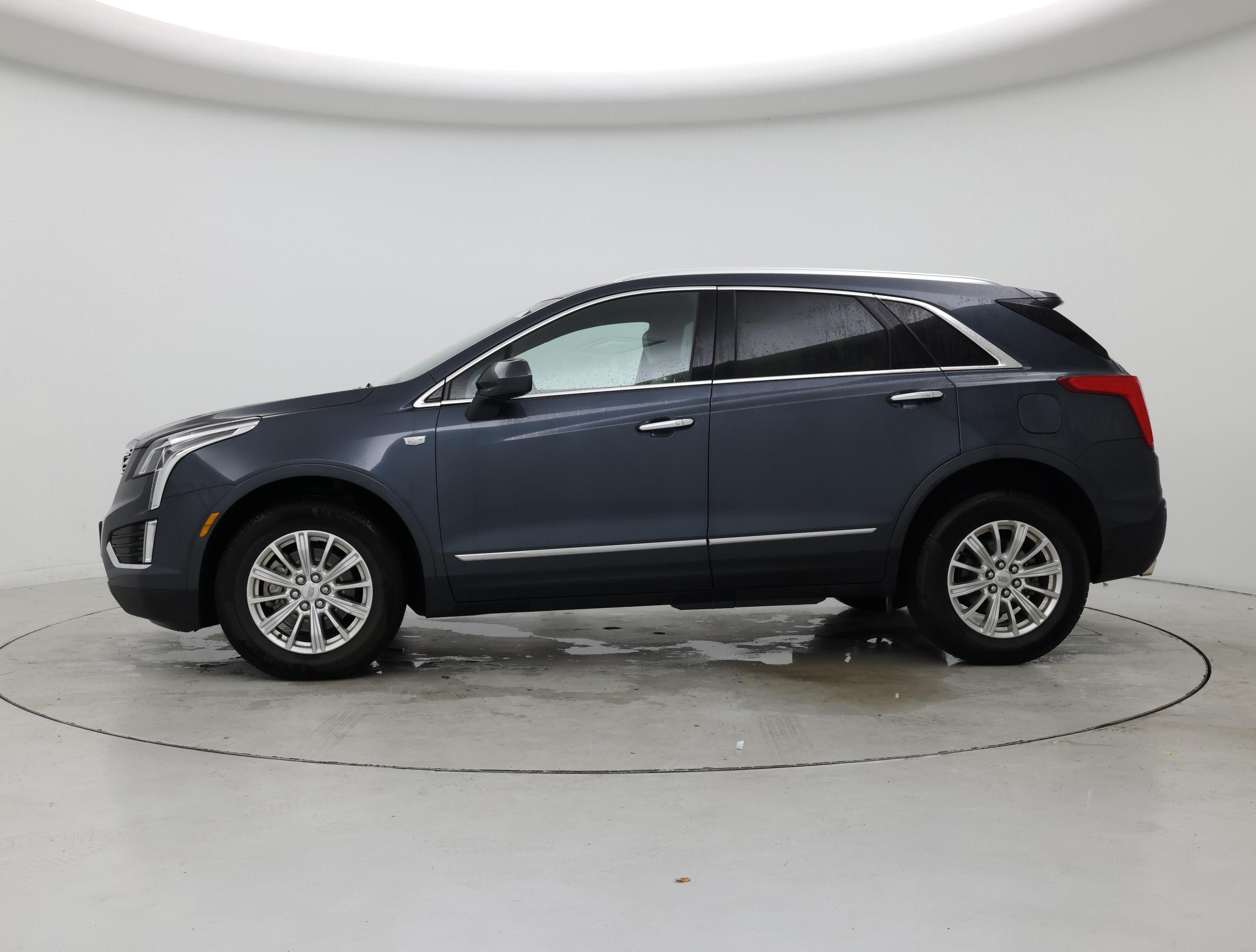 Thumbnail: 2019 Cadillac XT5 - 3