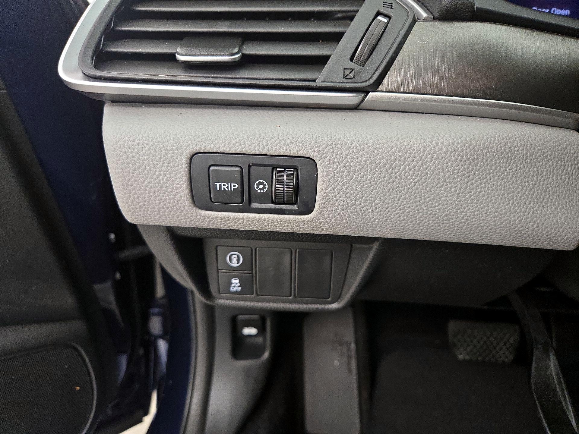 Thumbnail: 2019 Honda Accord - 13