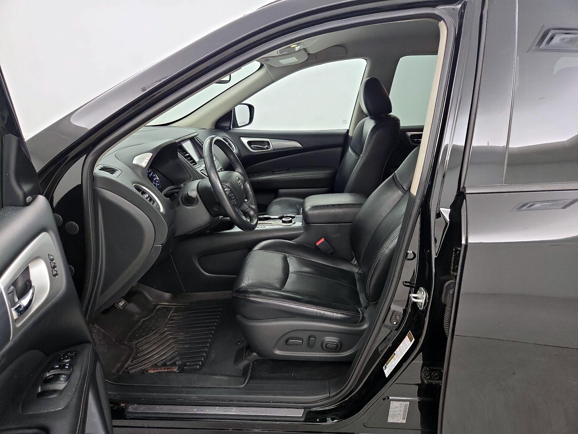 Thumbnail: 2019 Nissan Pathfinder - 11