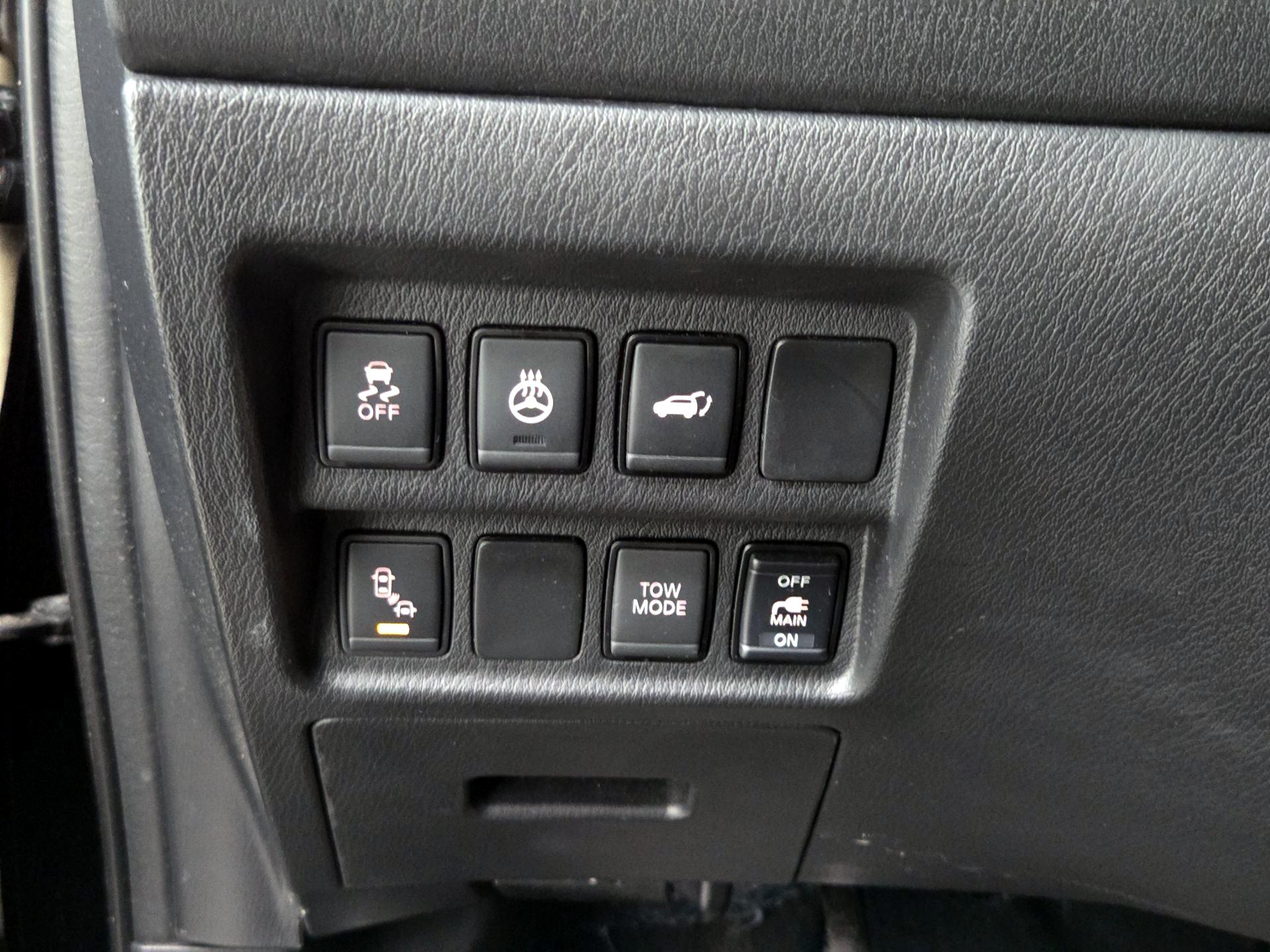 Thumbnail: 2019 Nissan Pathfinder - 13