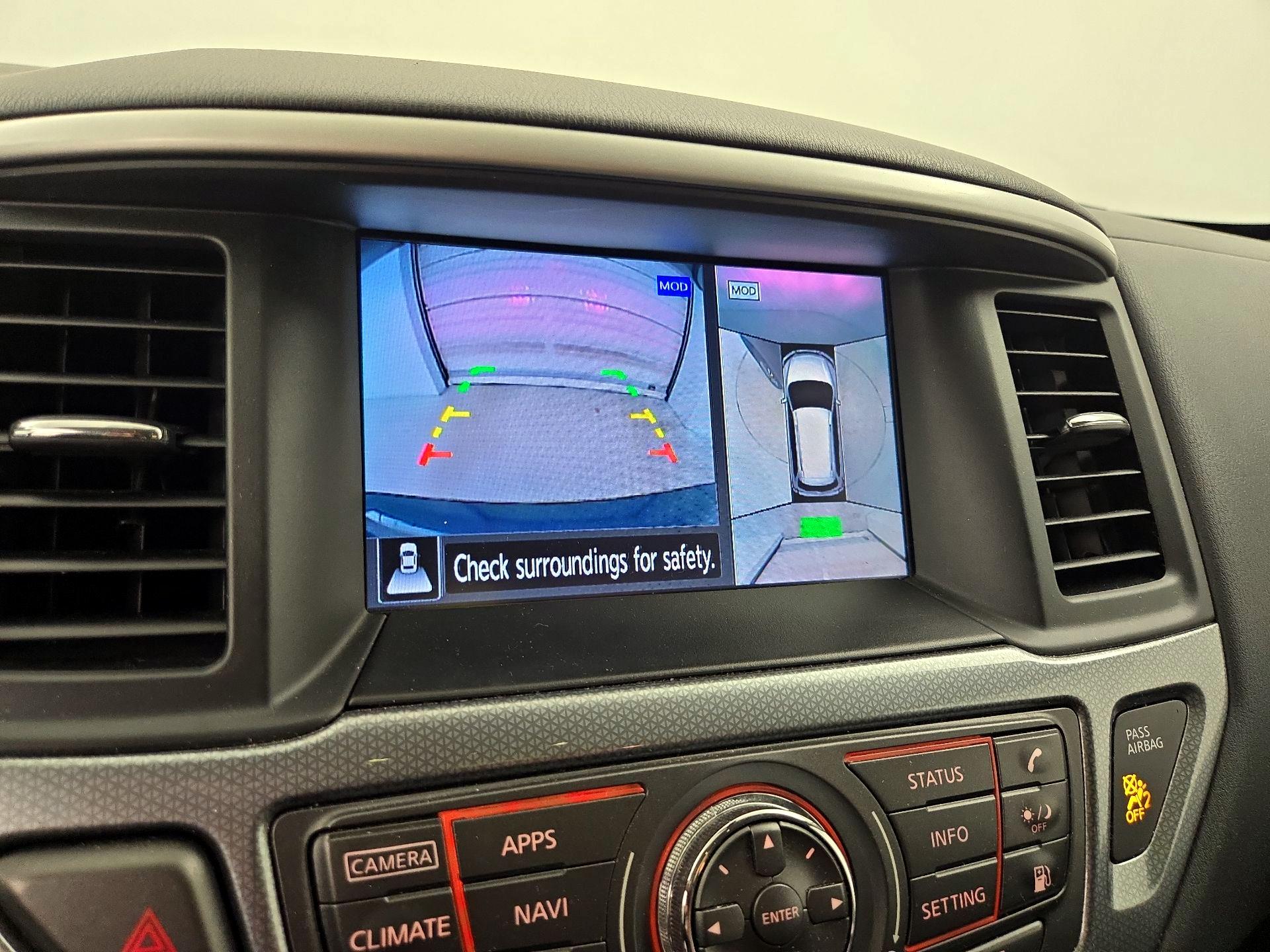 Thumbnail: 2019 Nissan Pathfinder - 15