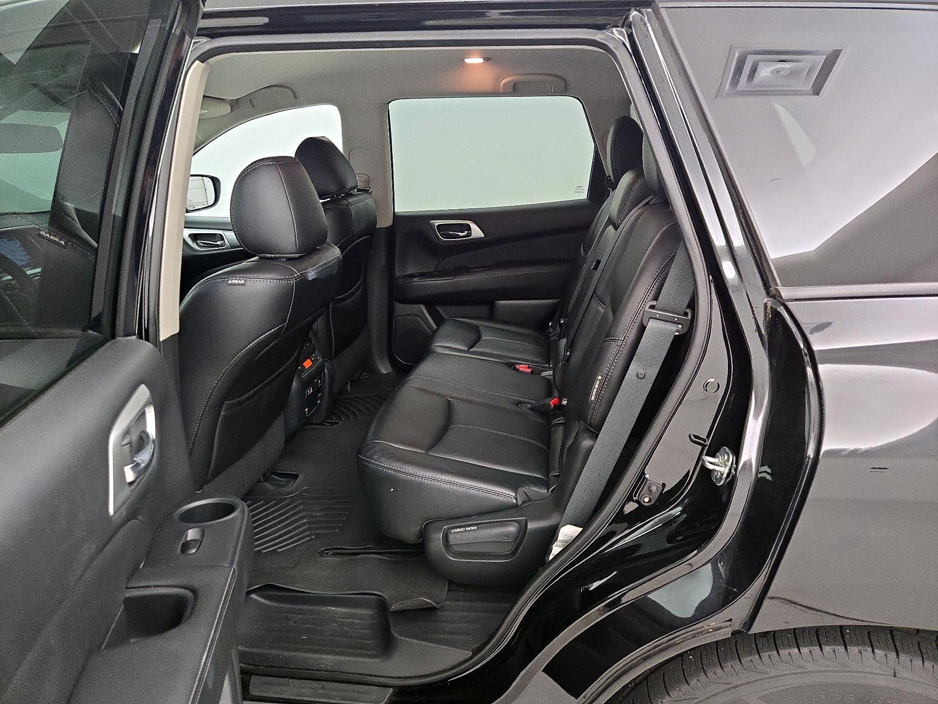 Thumbnail: 2019 Nissan Pathfinder - 20