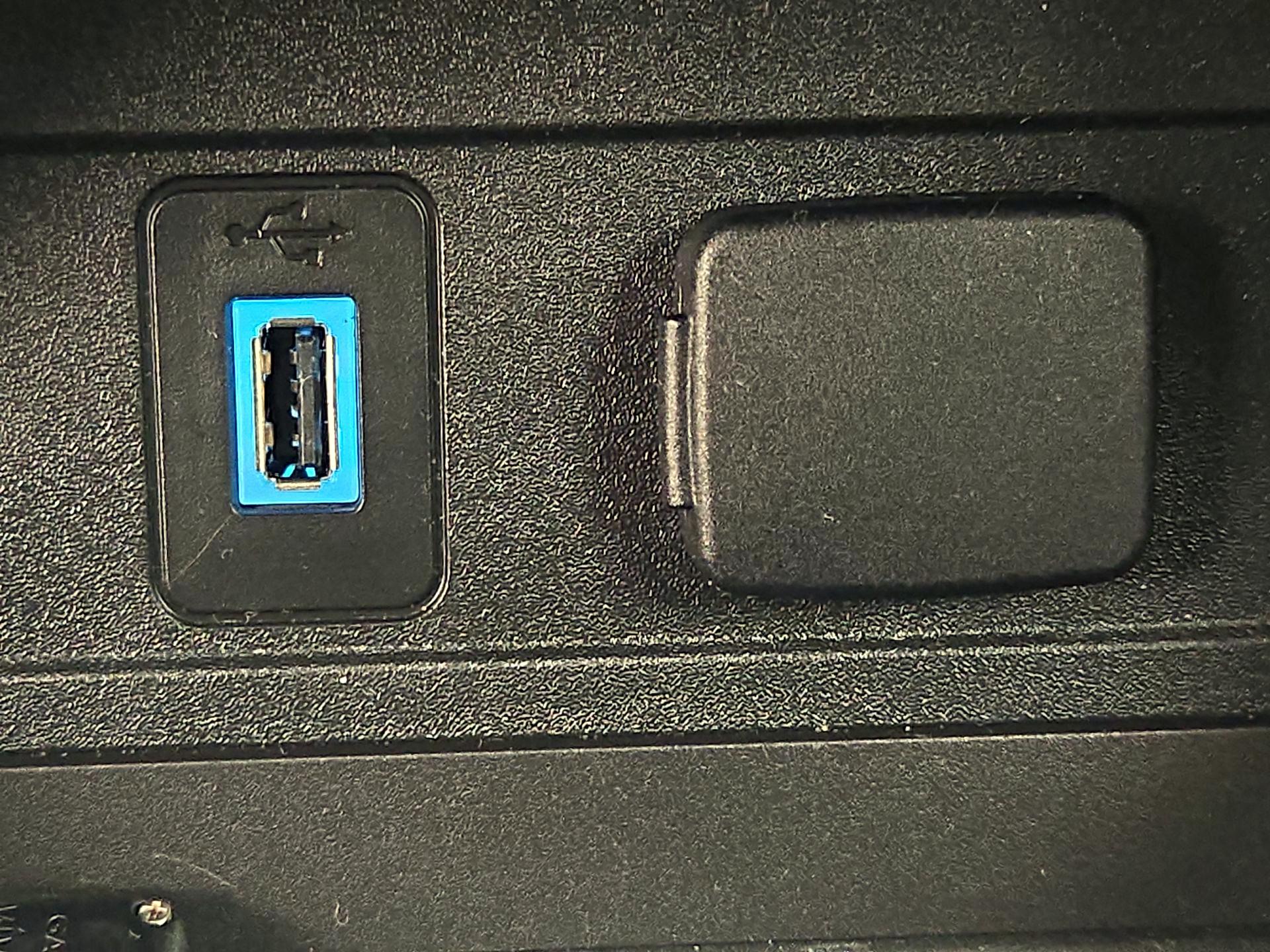 Thumbnail: 2019 Ford Escape - 18