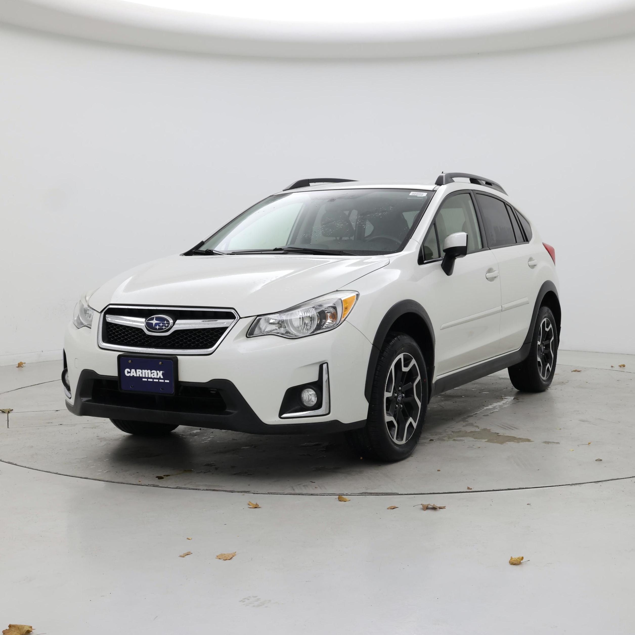 Thumbnail: 2017 Subaru Crosstrek - 4