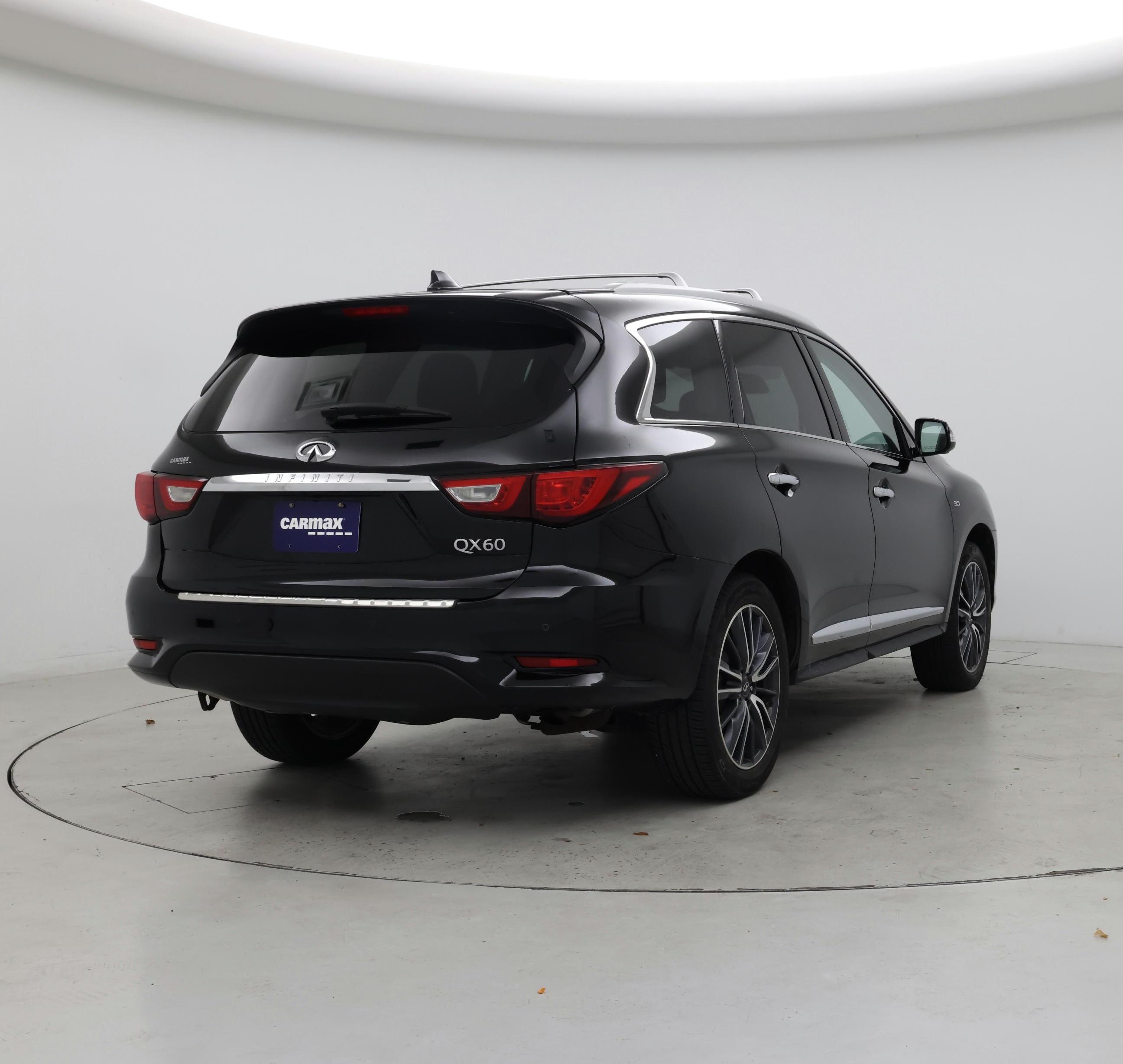 Thumbnail: 2017 INFINITI QX60 - 8
