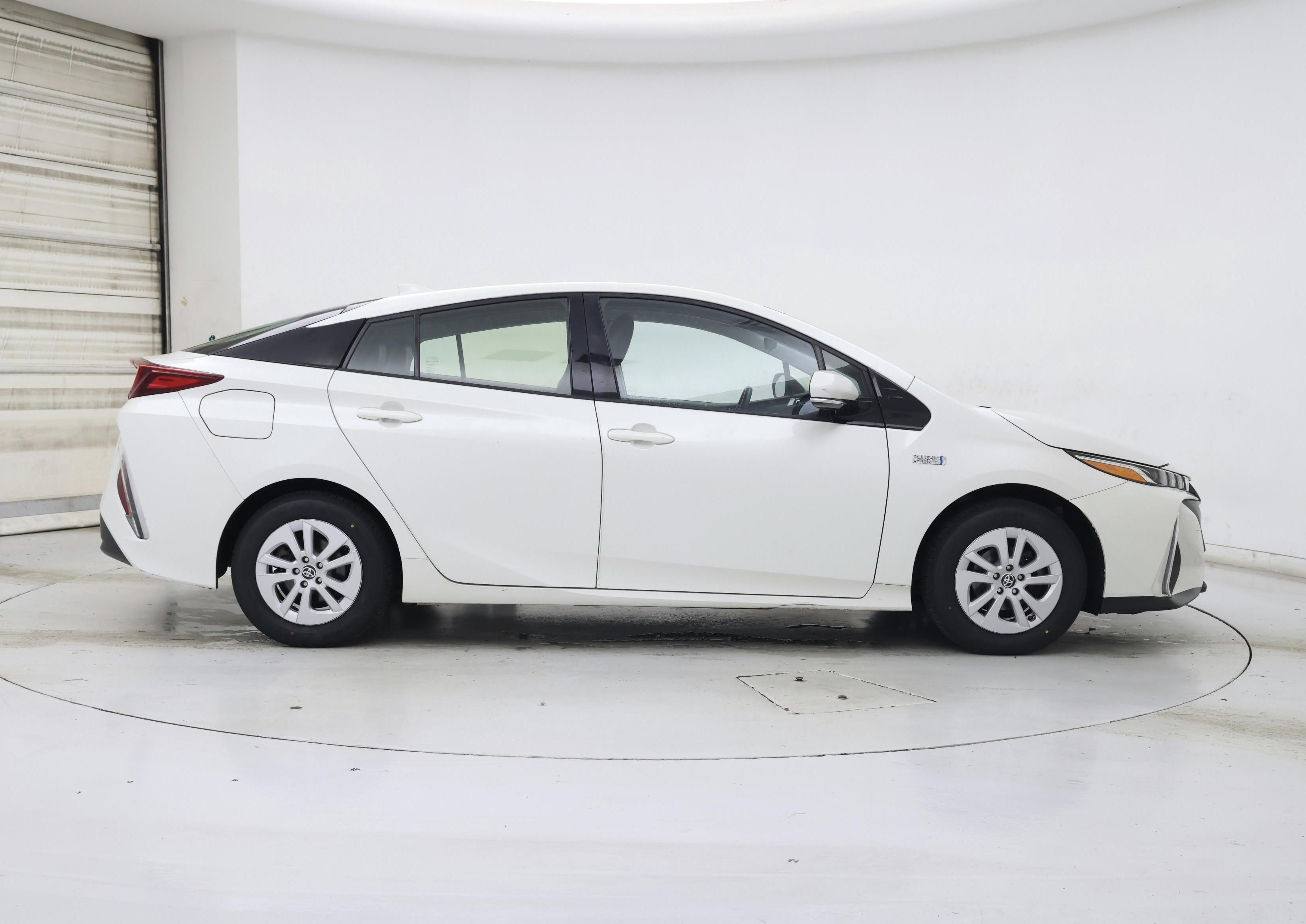 Thumbnail: 2018 Toyota Prius Prime - 7