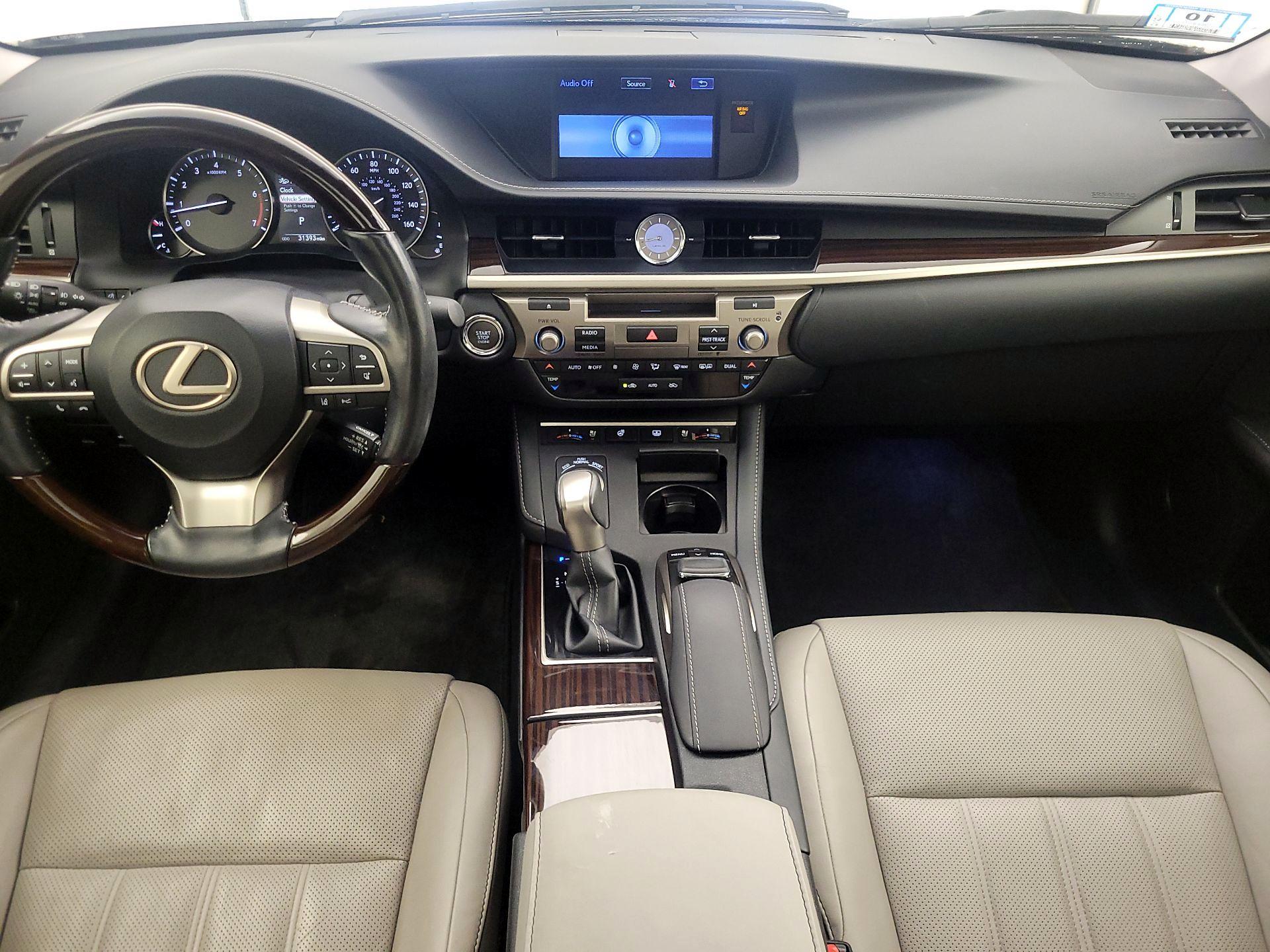 Thumbnail: 2016 Lexus ES - 9