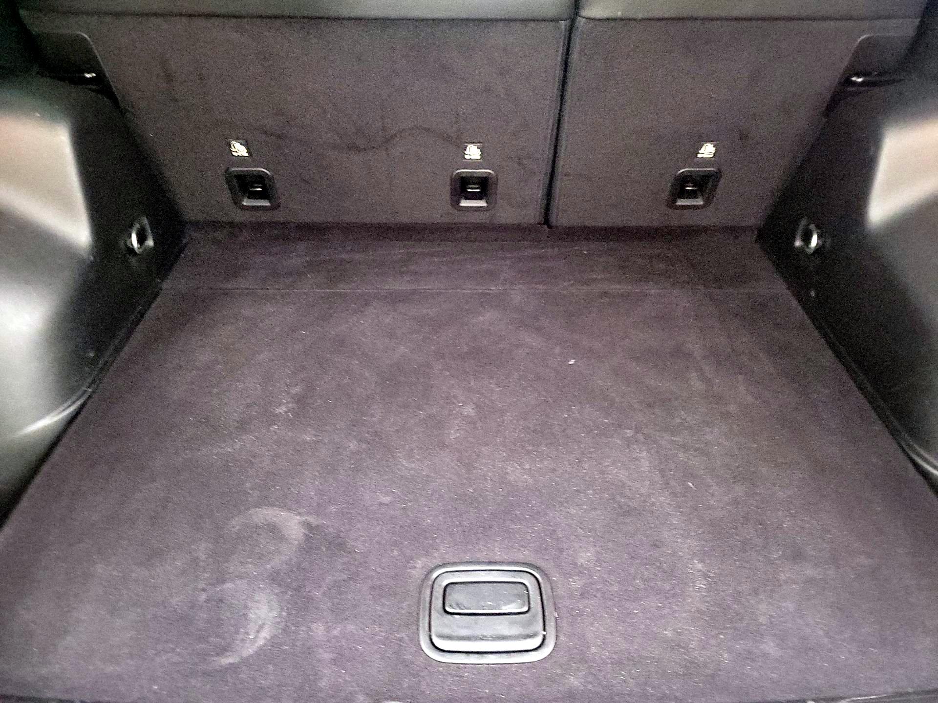 Thumbnail: 2019 Jeep Cherokee - 20