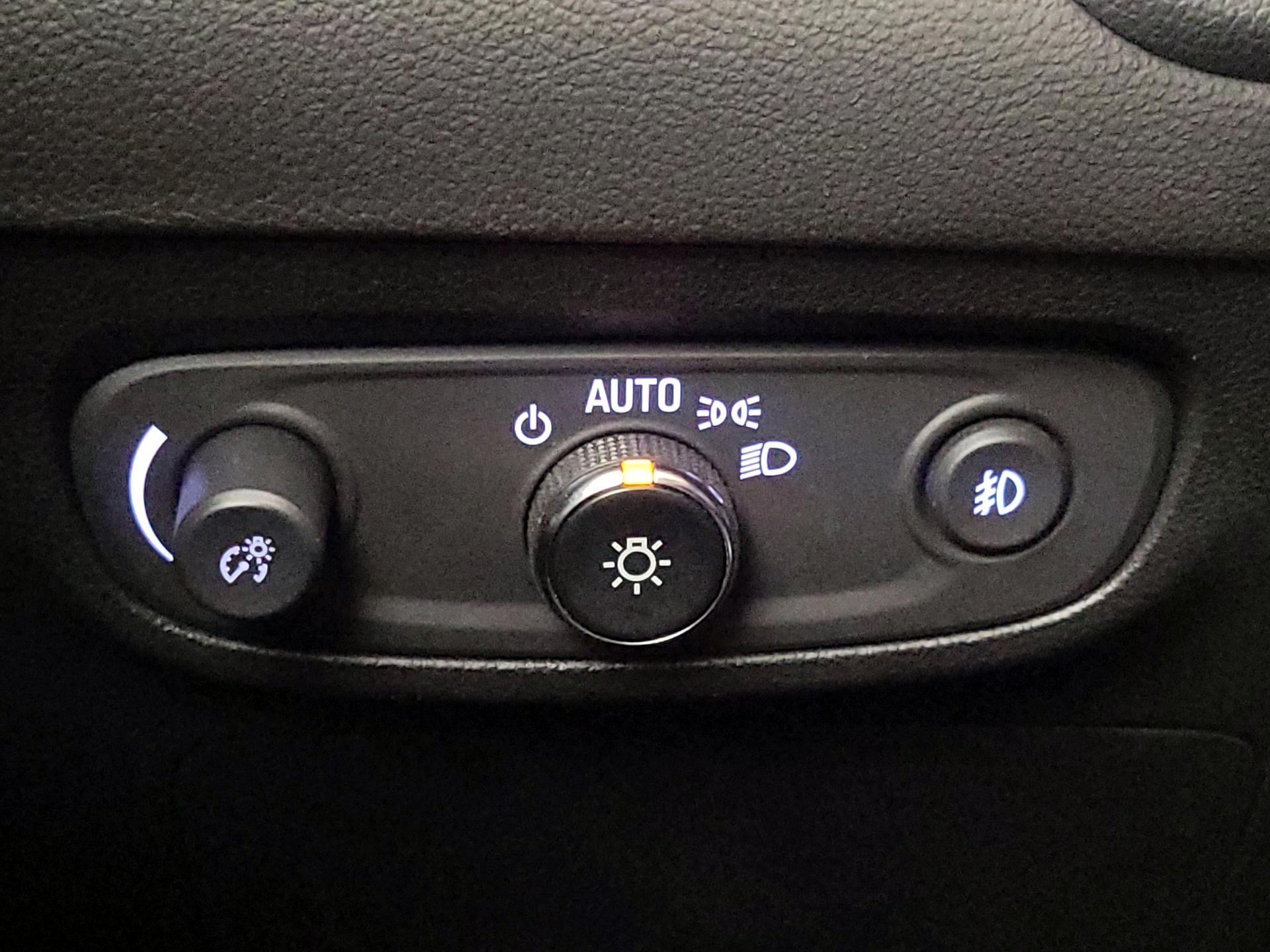 Thumbnail: 2023 Buick Encore GX - 13