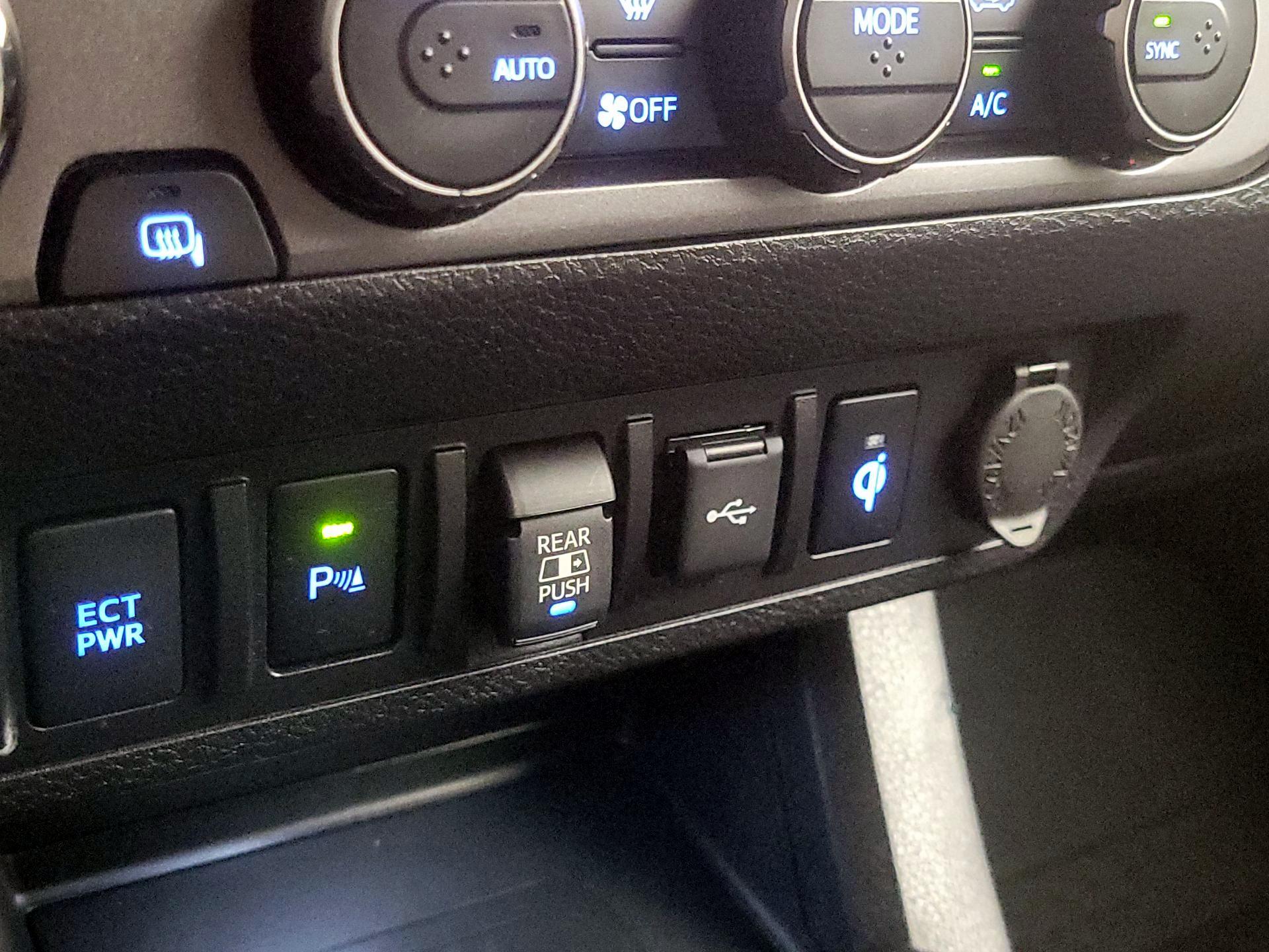 Thumbnail: 2023 Toyota Tacoma - 18