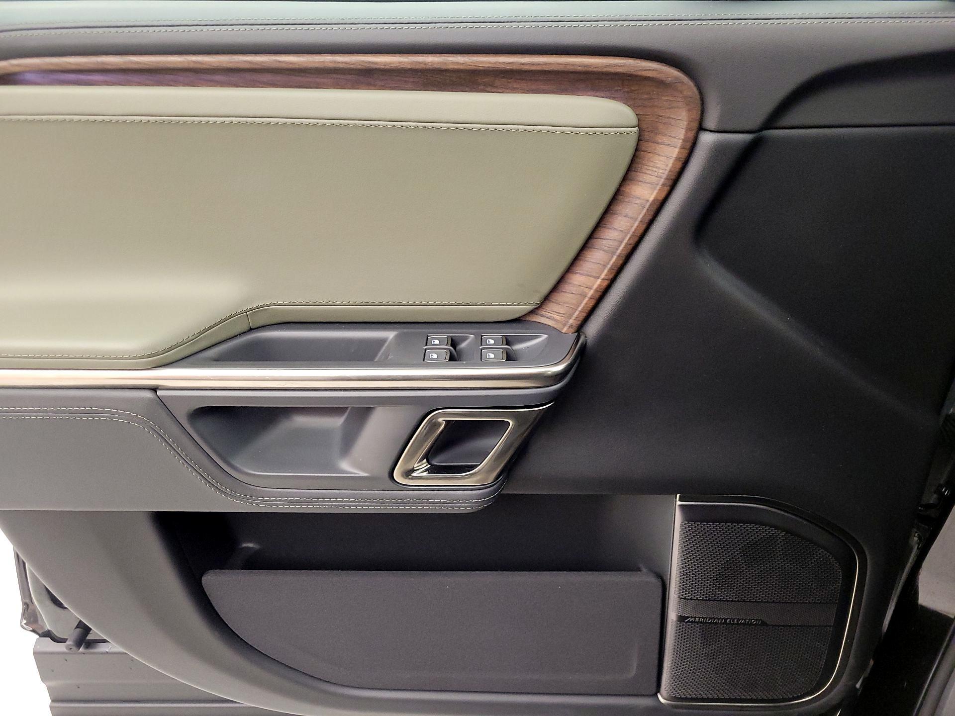 Thumbnail: 2023 Rivian R1S - 12