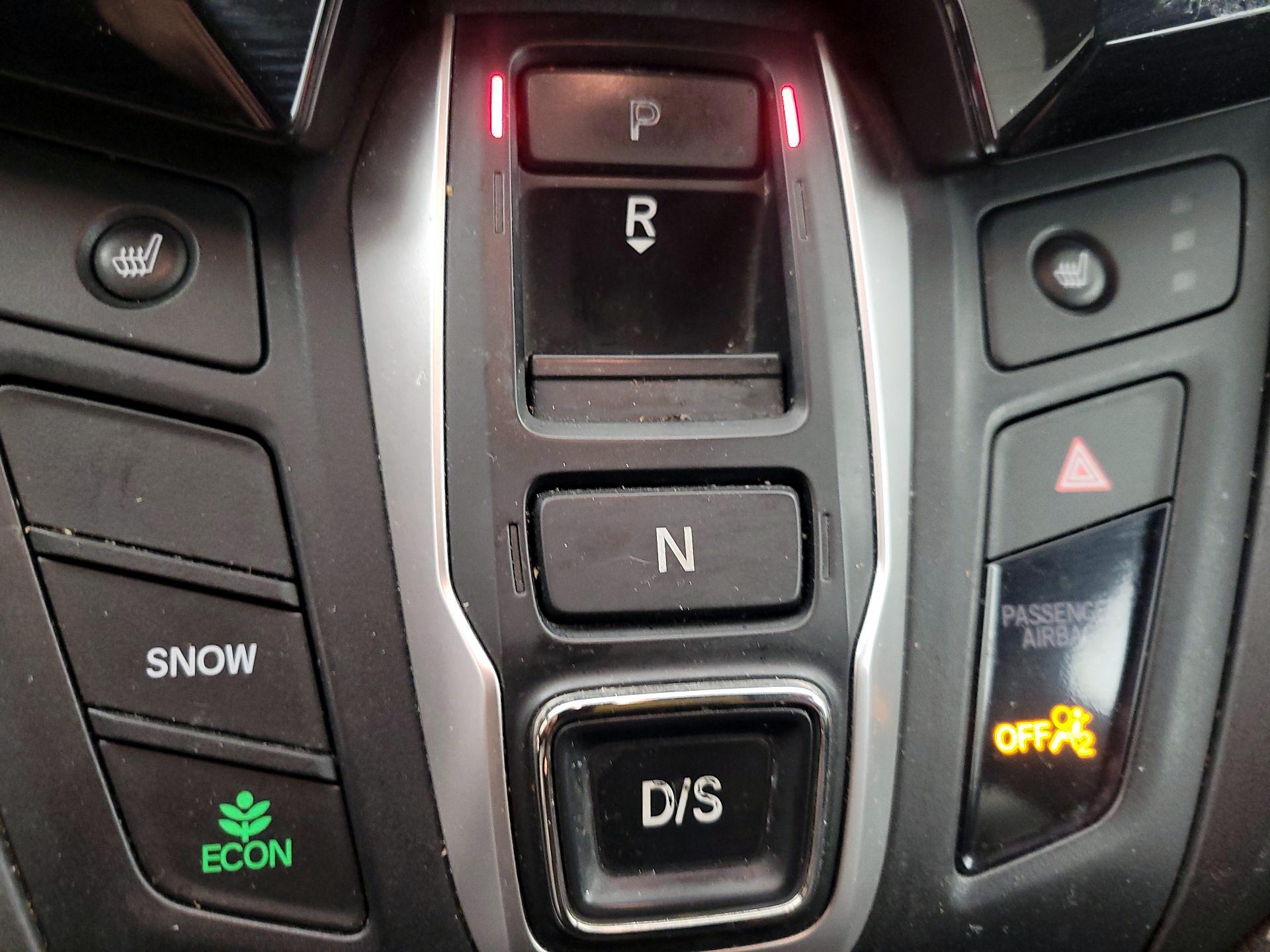 Thumbnail: 2018 Honda Odyssey - 17