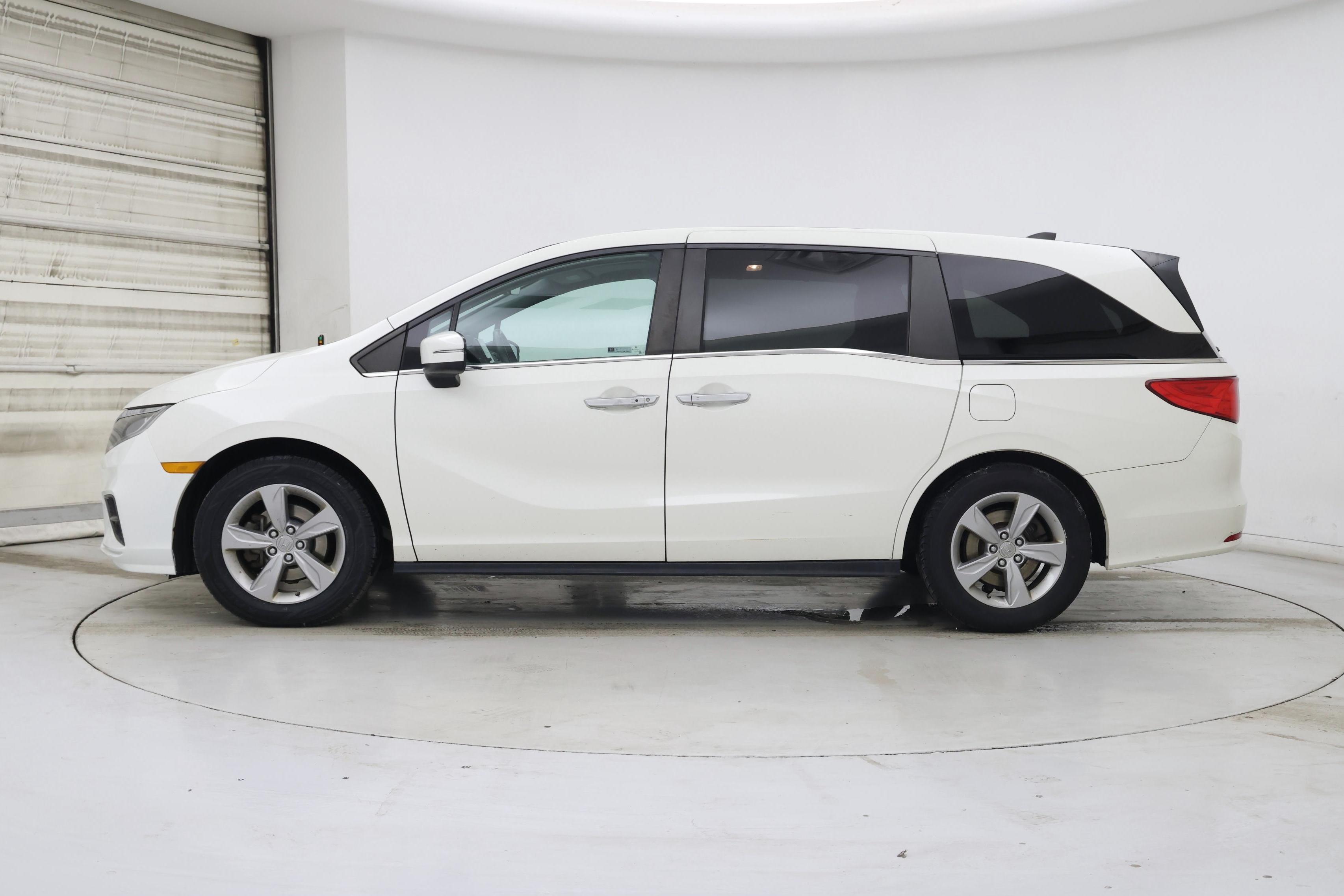 Thumbnail: 2018 Honda Odyssey - 3