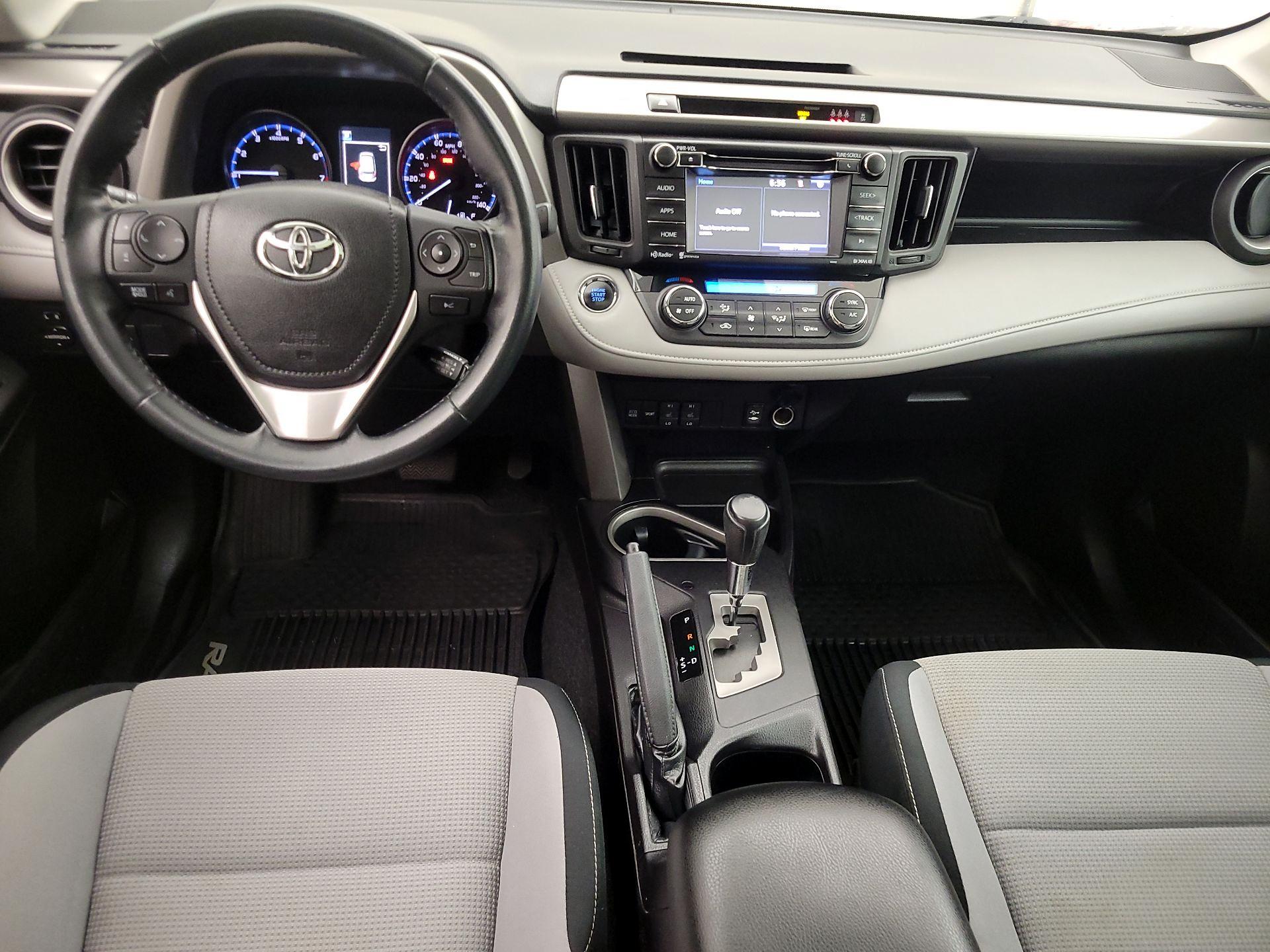 Thumbnail: 2018 Toyota RAV4 - 9