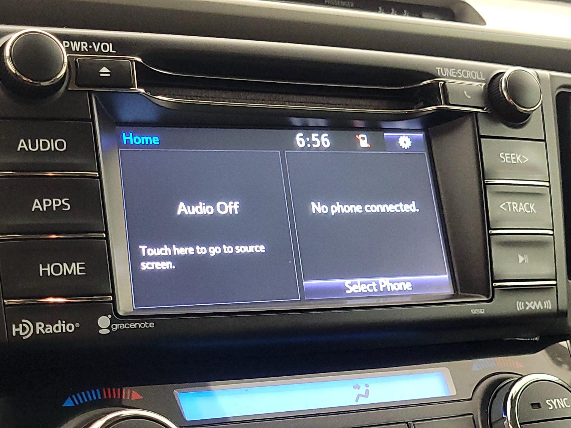 Thumbnail: 2018 Toyota RAV4 - 15