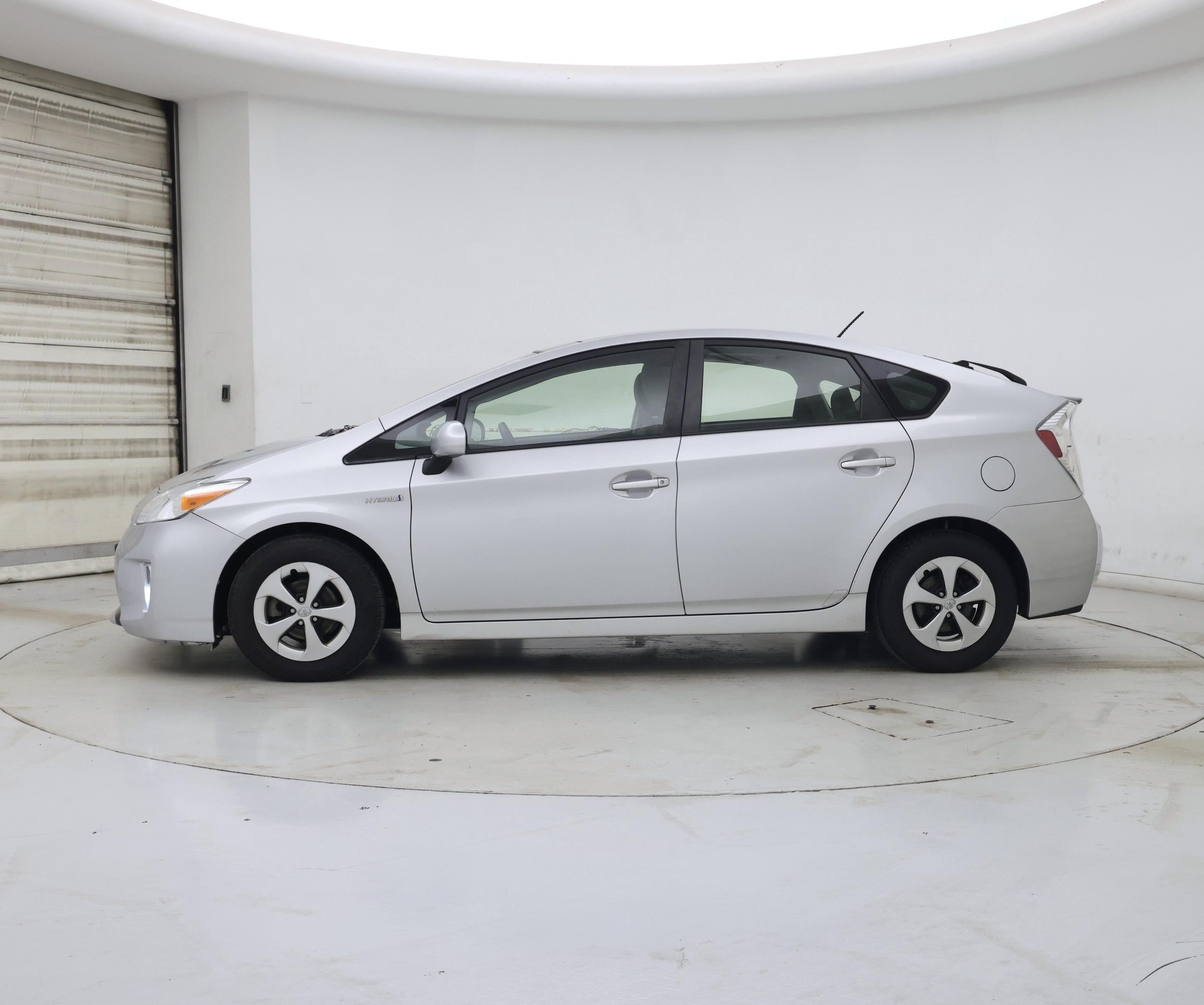 Thumbnail: 2014 Toyota Prius - 3
