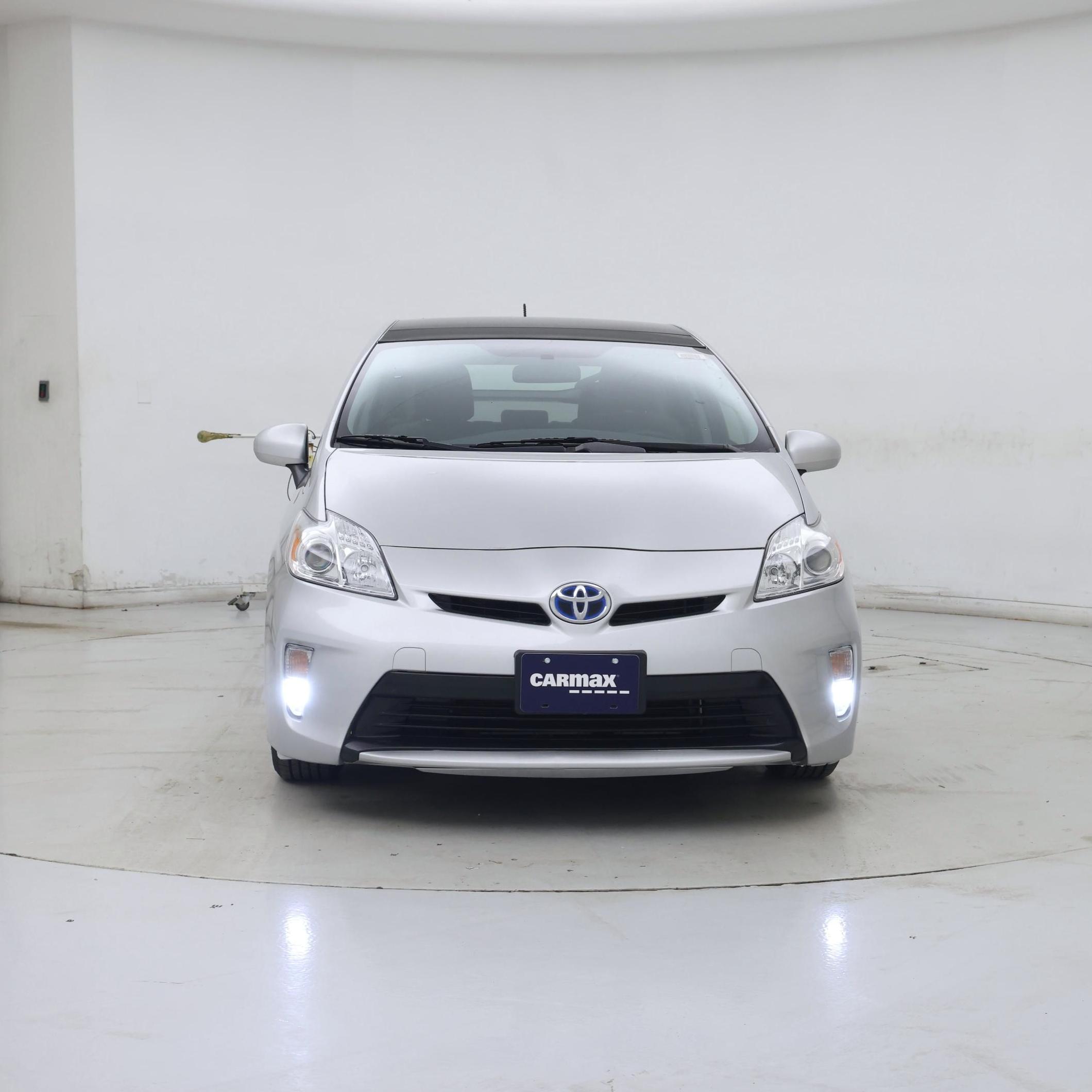 Thumbnail: 2014 Toyota Prius - 5