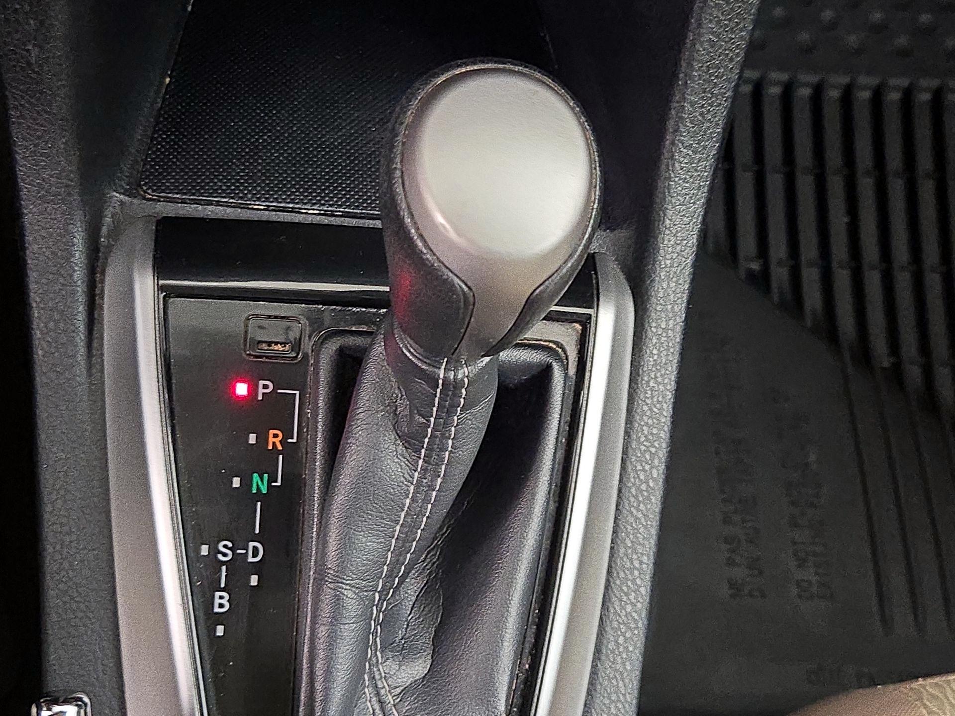 Thumbnail: 2016 Toyota Corolla - 17