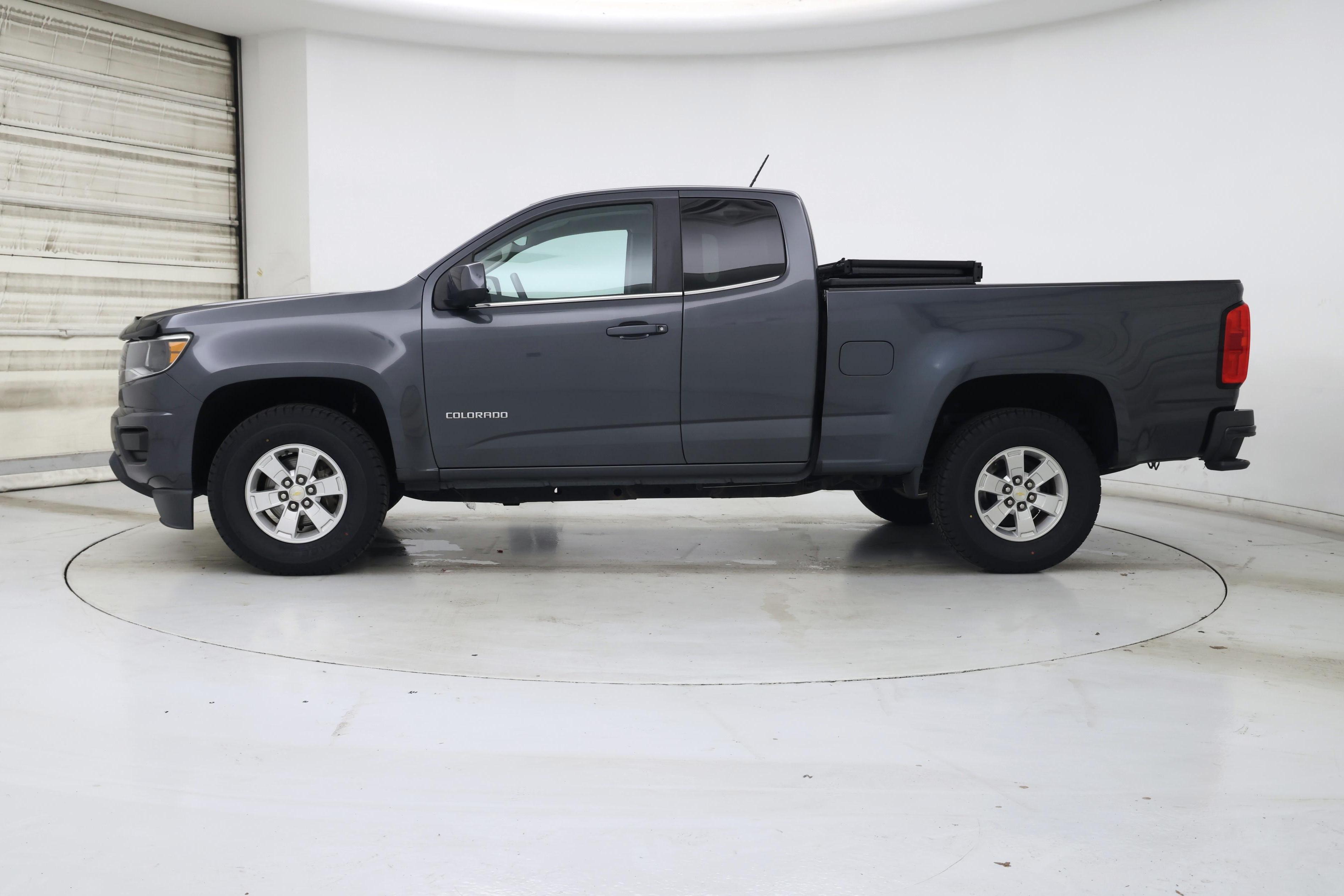 Thumbnail: 2016 Chevrolet Colorado - 3