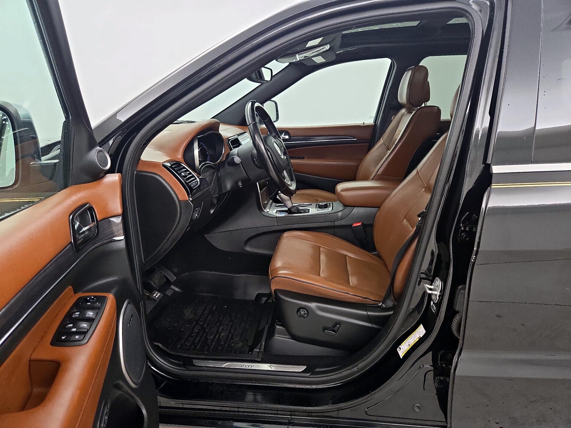 Thumbnail: 2021 Jeep Grand Cherokee - 11