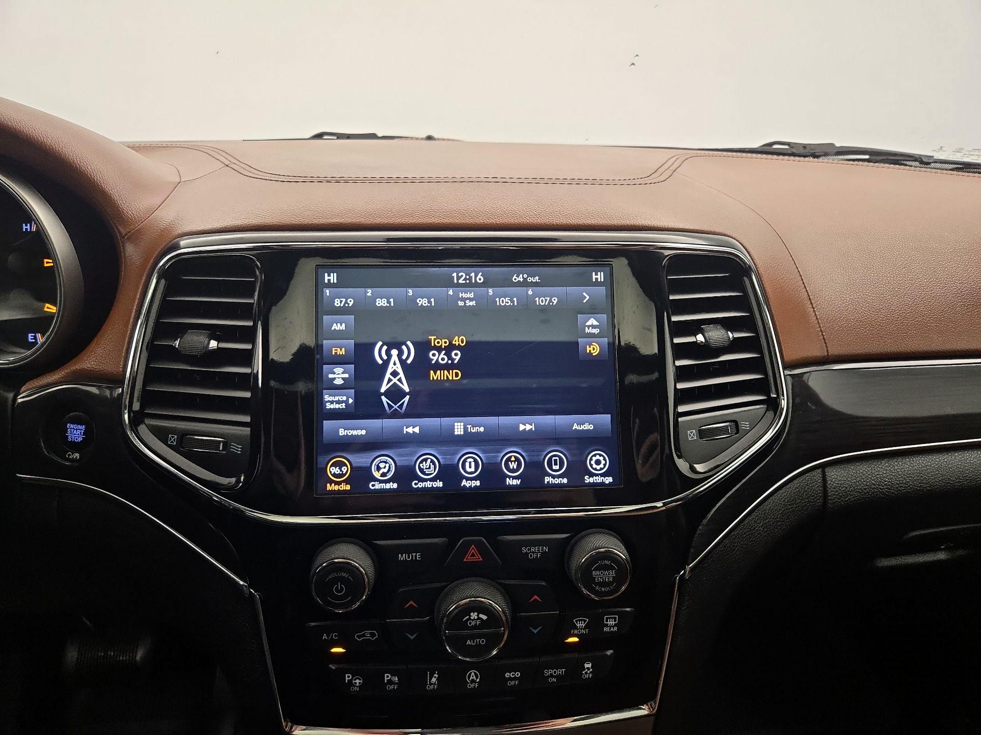 Thumbnail: 2021 Jeep Grand Cherokee - 16