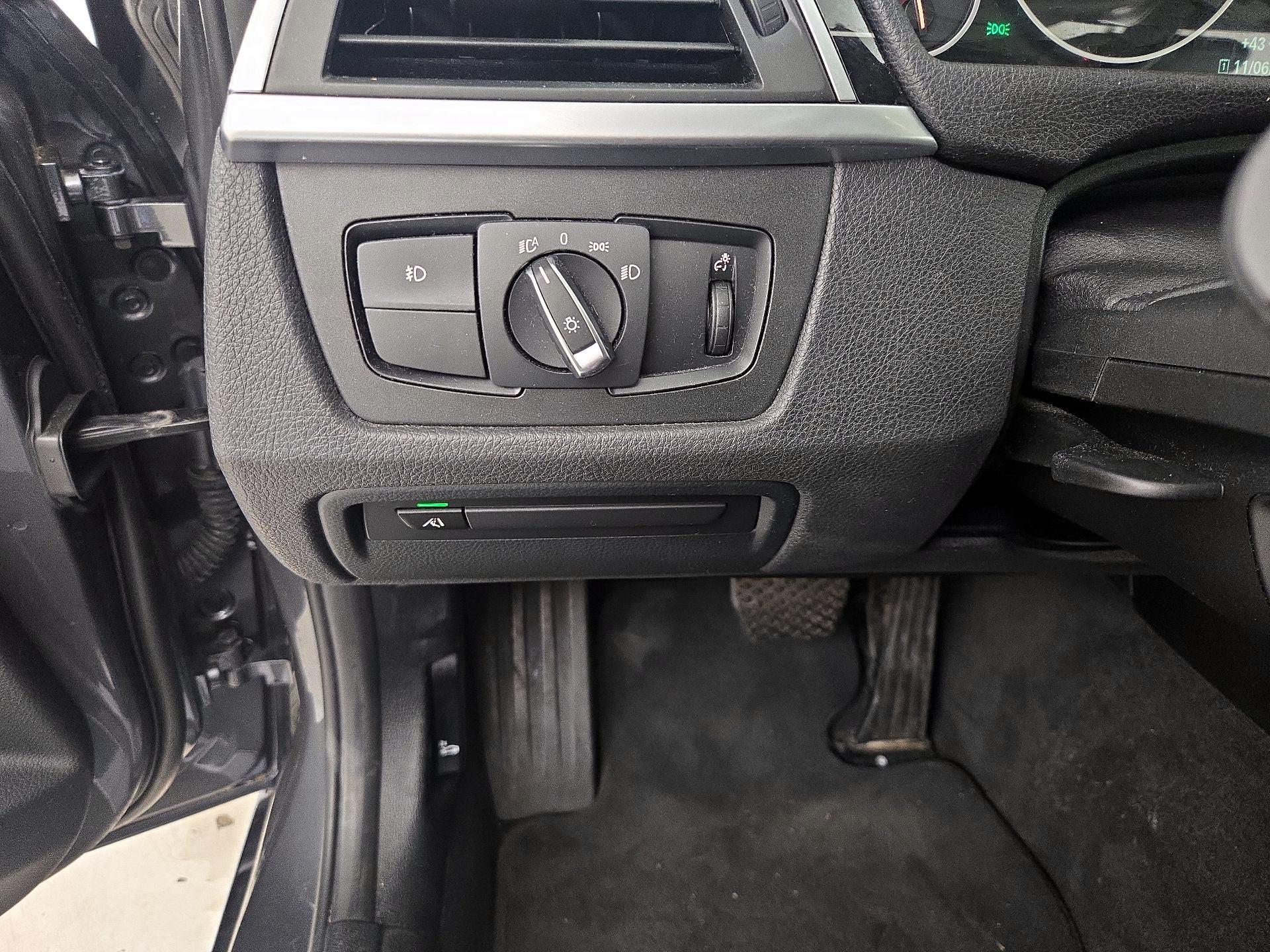 Thumbnail: 2018 BMW 3 Series - 13