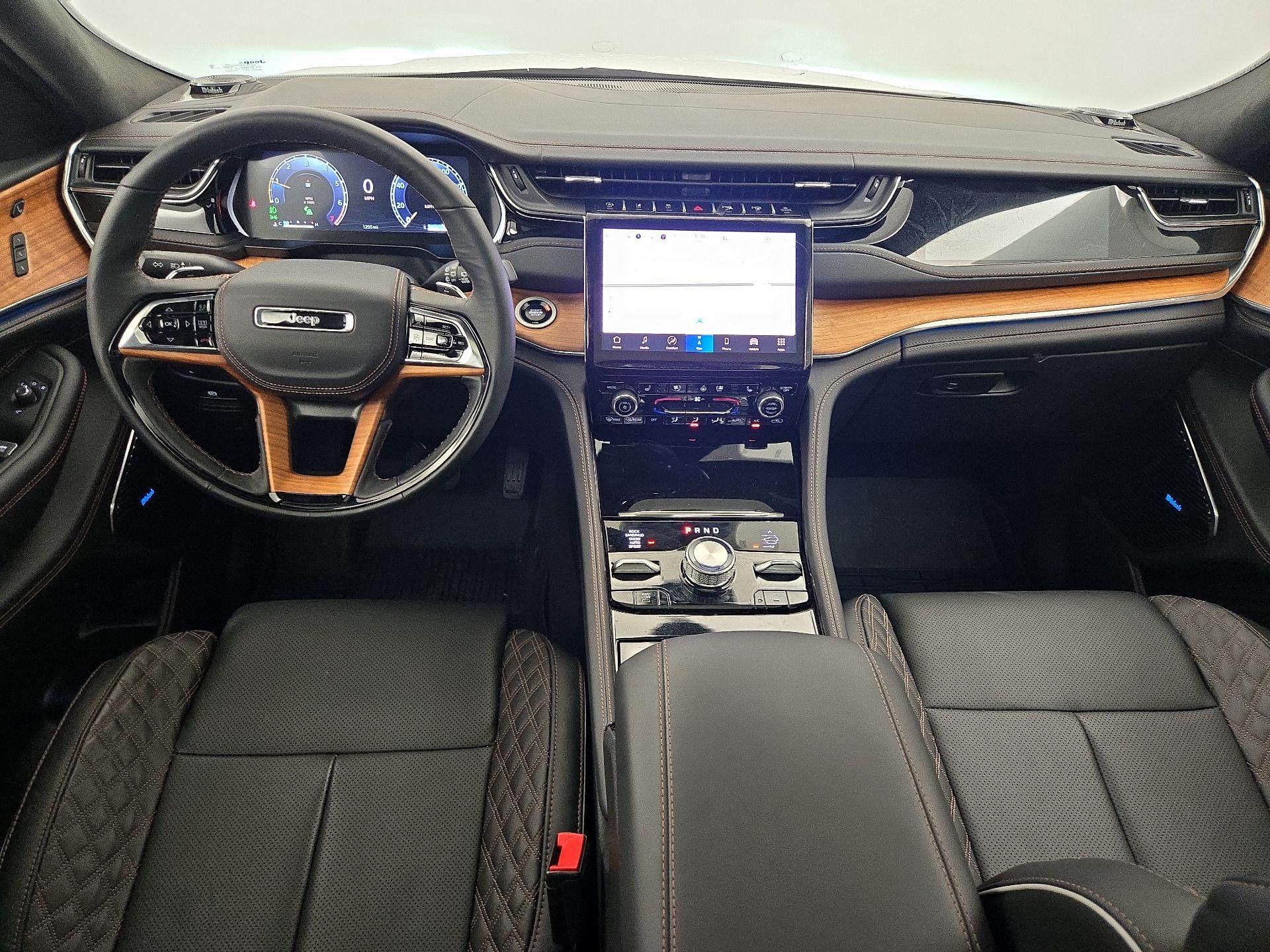 Thumbnail: 2025 Jeep Grand Cherokee - 9