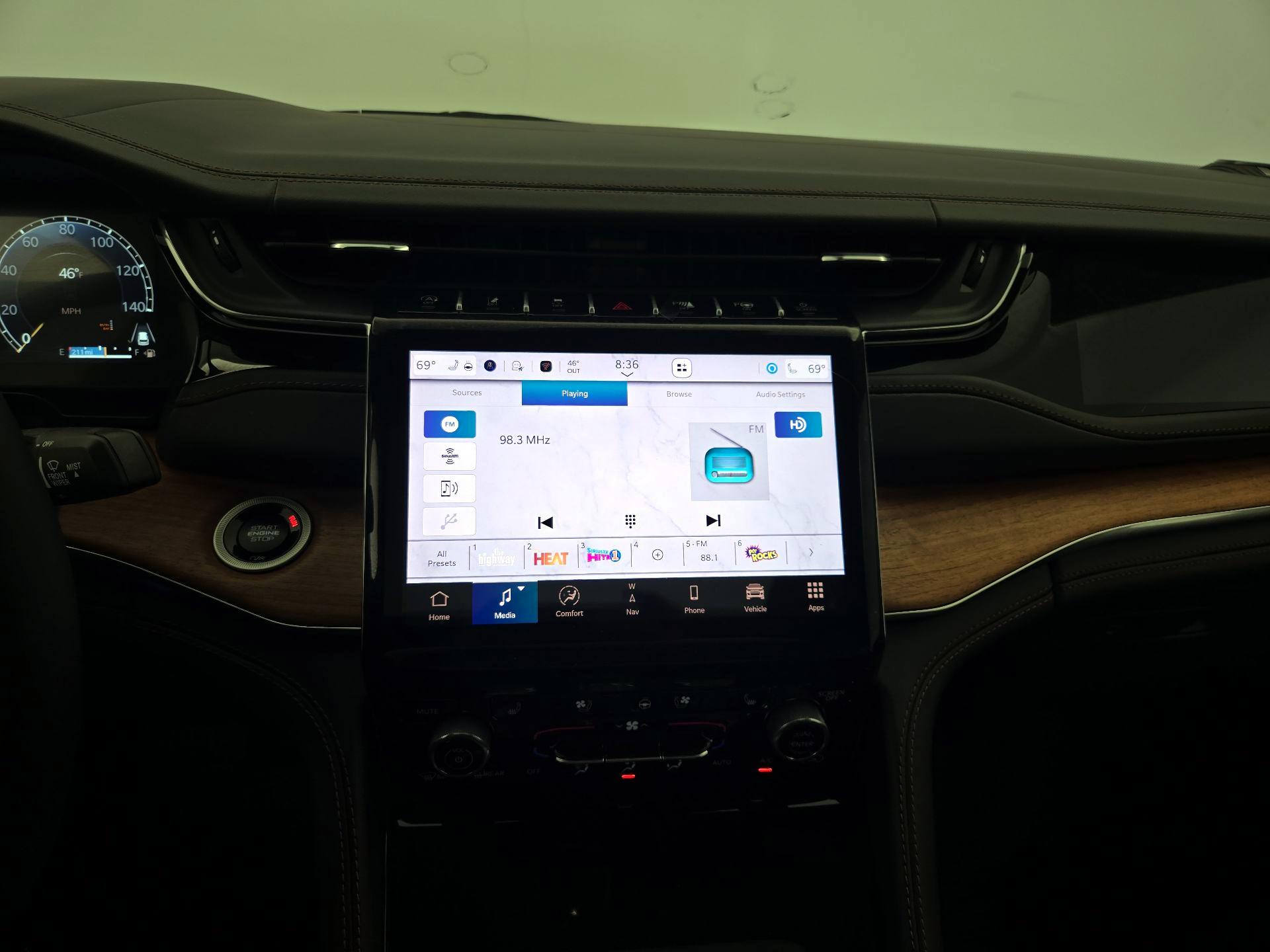 Thumbnail: 2025 Jeep Grand Cherokee - 16