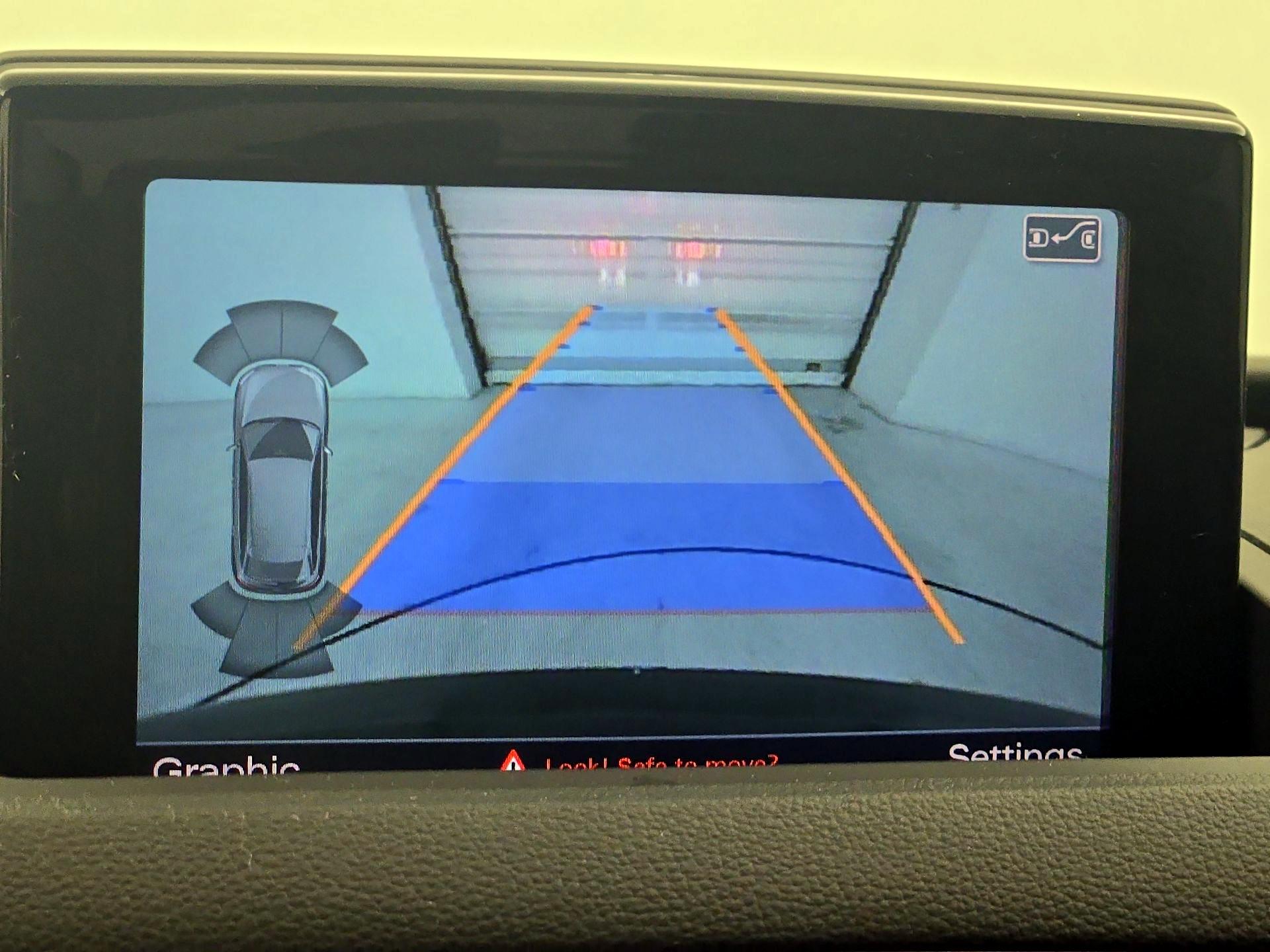 Thumbnail: 2018 Audi Q3 - 15