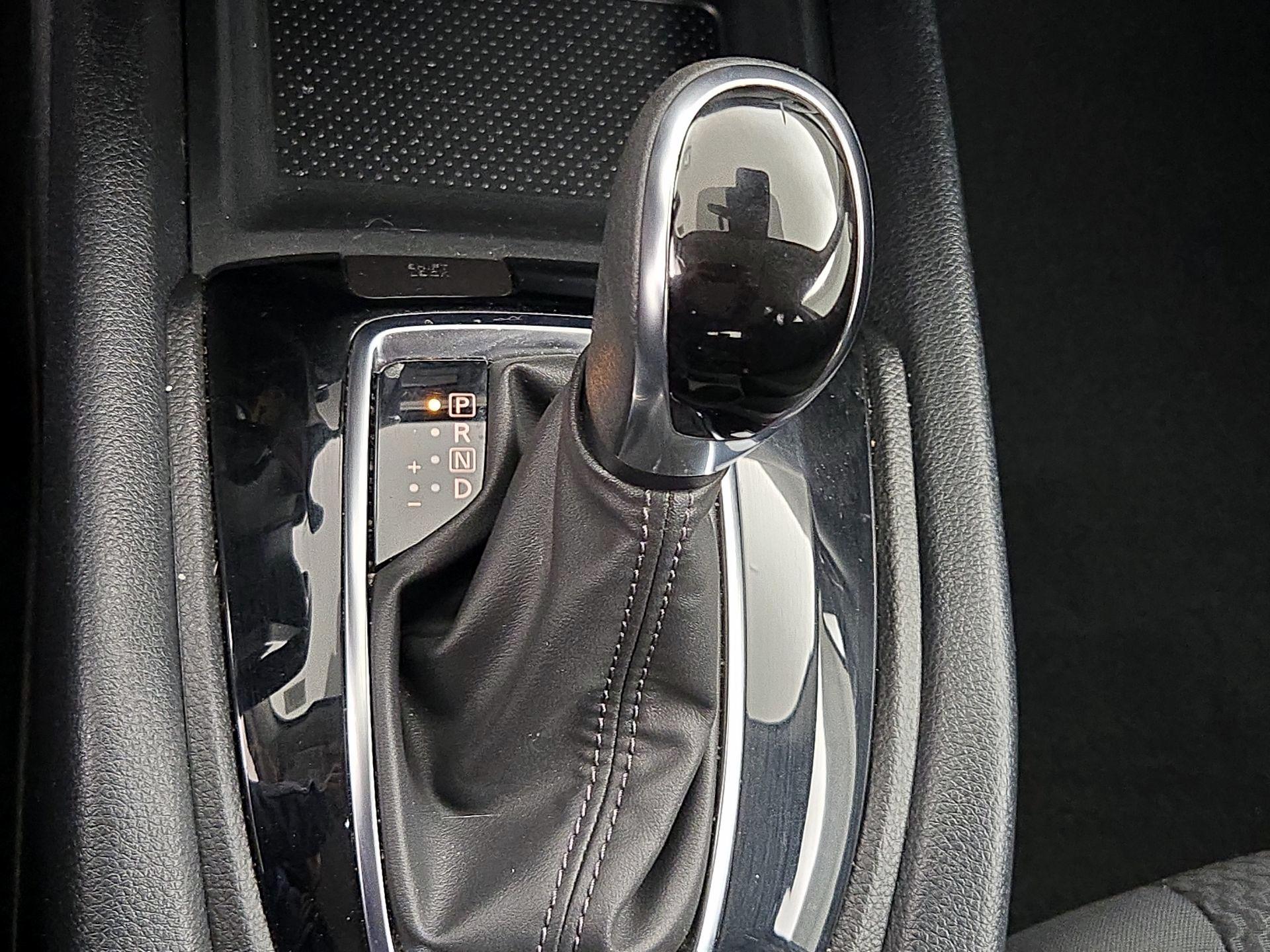 Thumbnail: 2022 Nissan Rogue Sport - 17