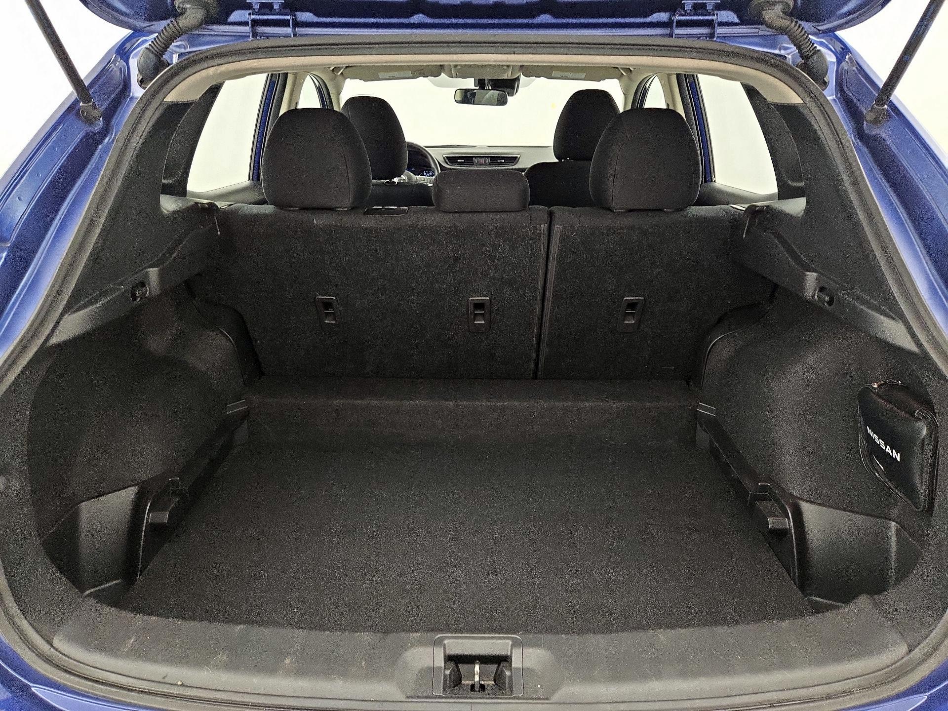 Thumbnail: 2022 Nissan Rogue Sport - 20