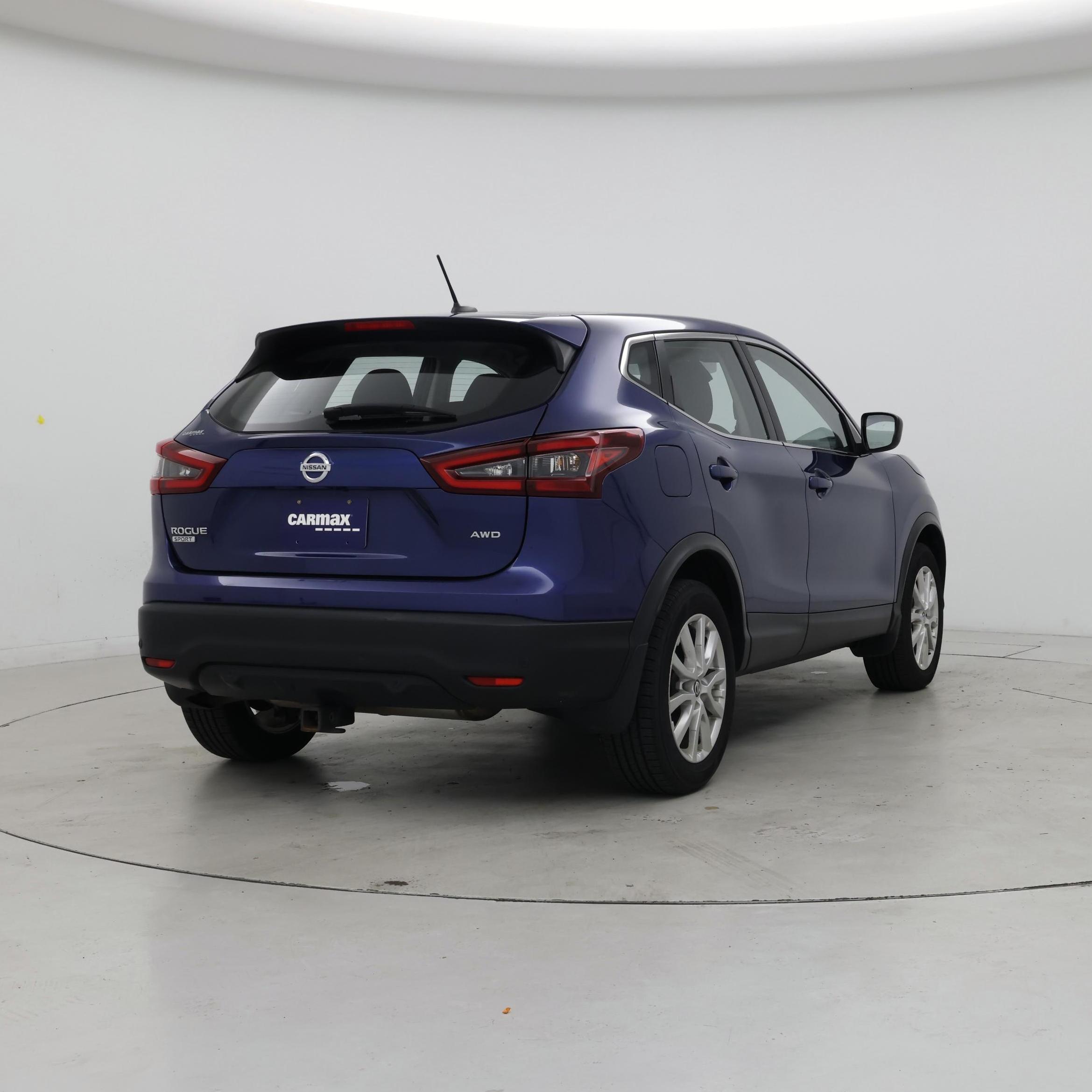 Thumbnail: 2022 Nissan Rogue Sport - 8