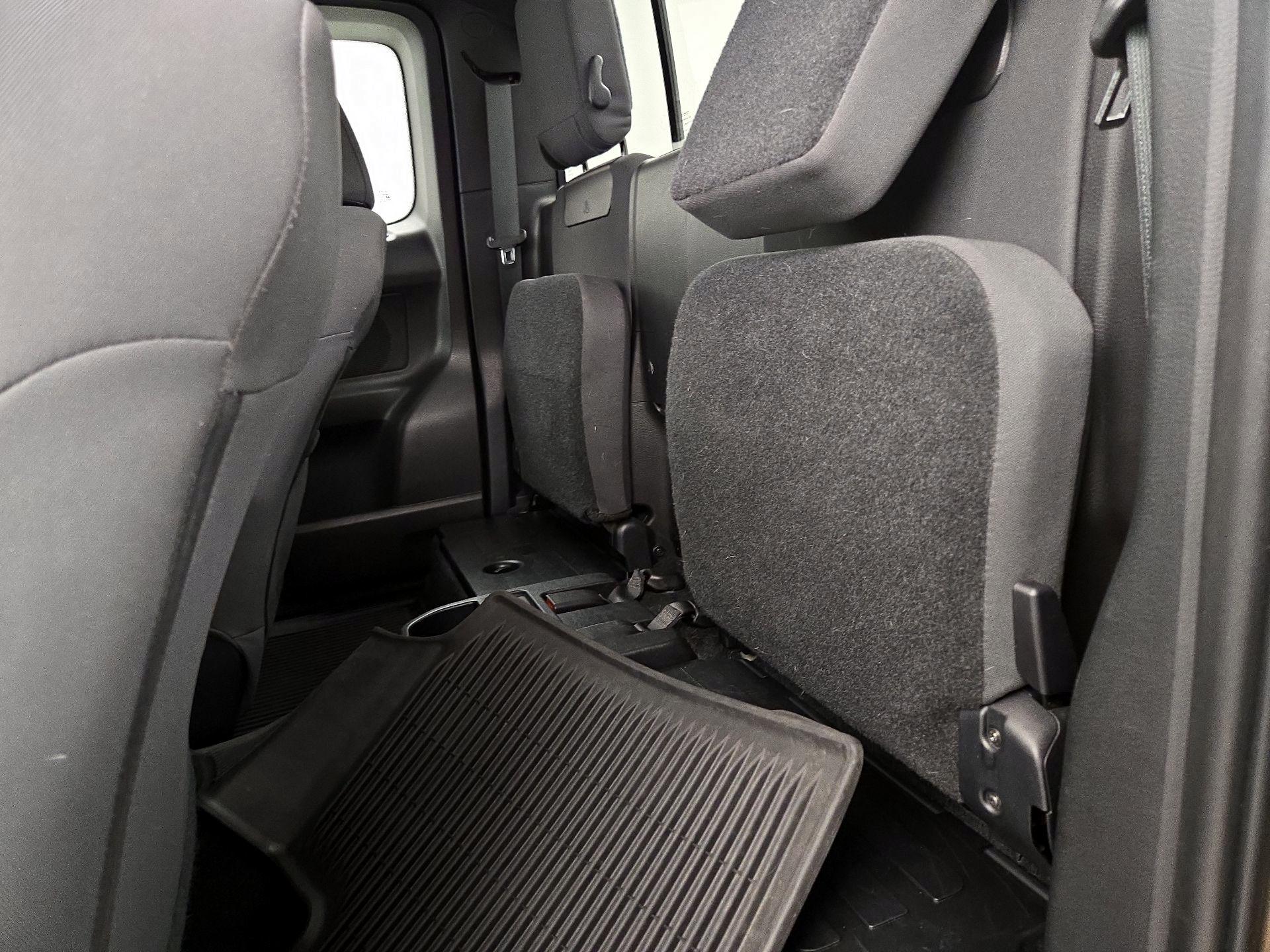 Thumbnail: 2018 Toyota Tacoma - 20