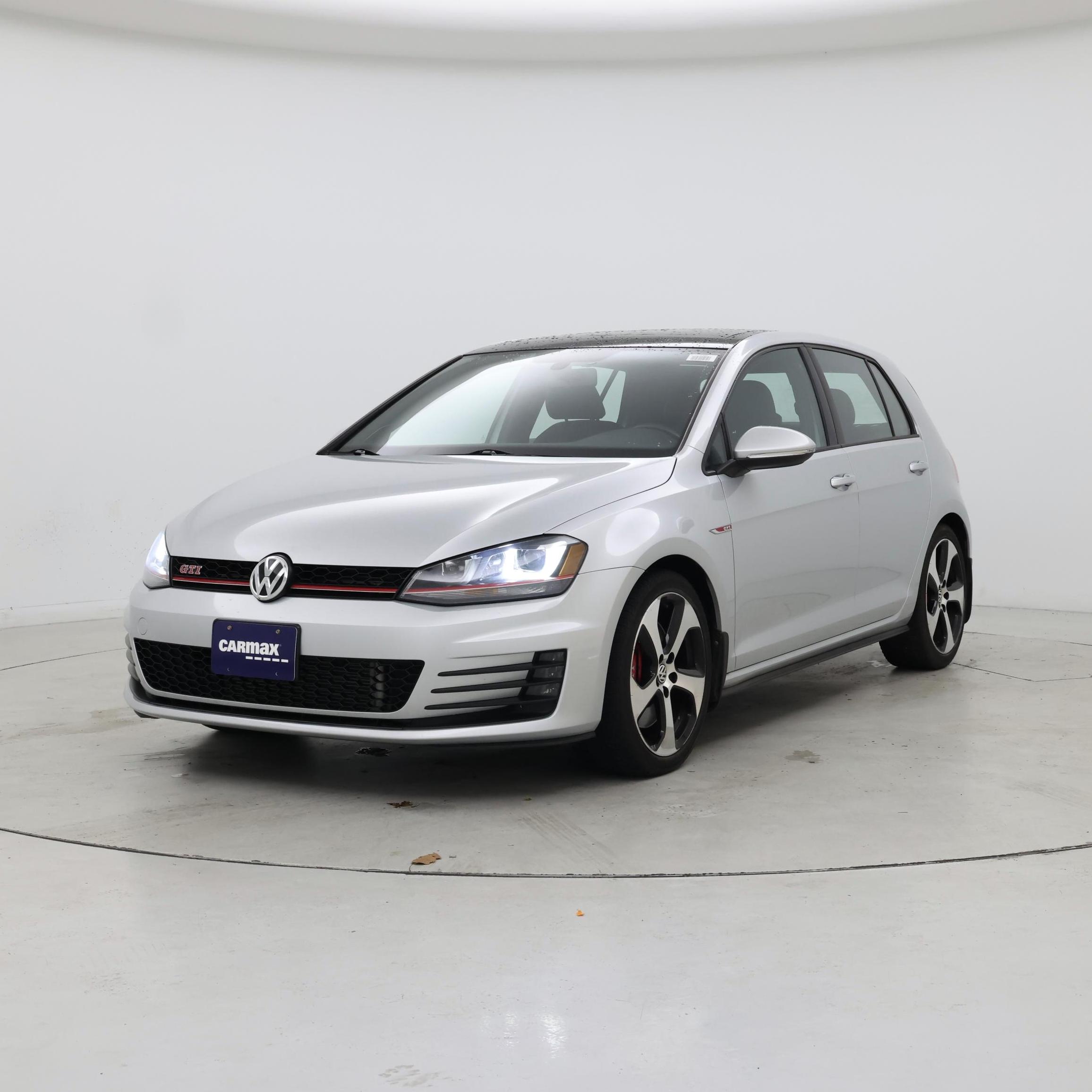 Thumbnail: 2016 Volkswagen Golf - 4