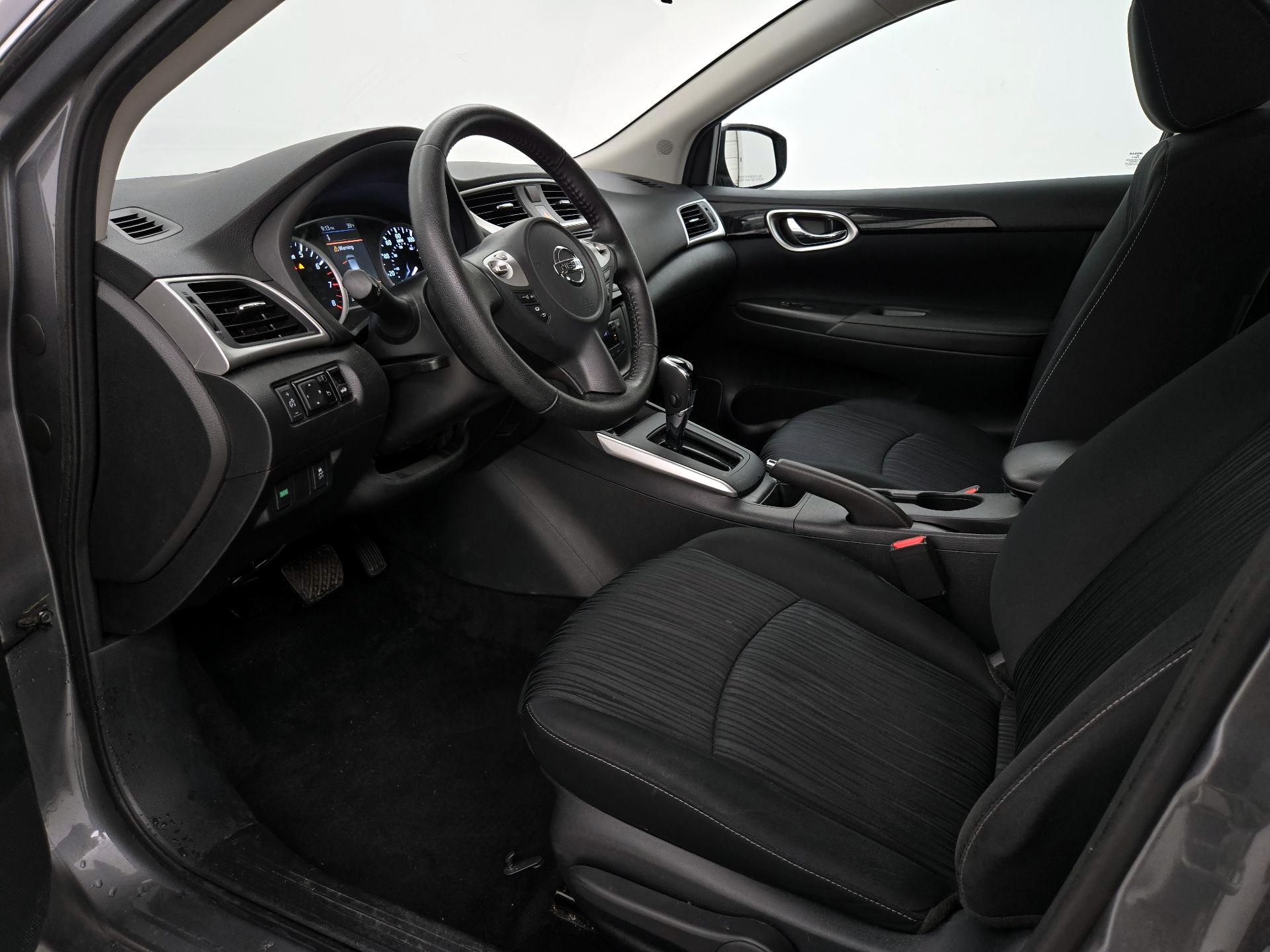 Thumbnail: 2019 Nissan Sentra - 11