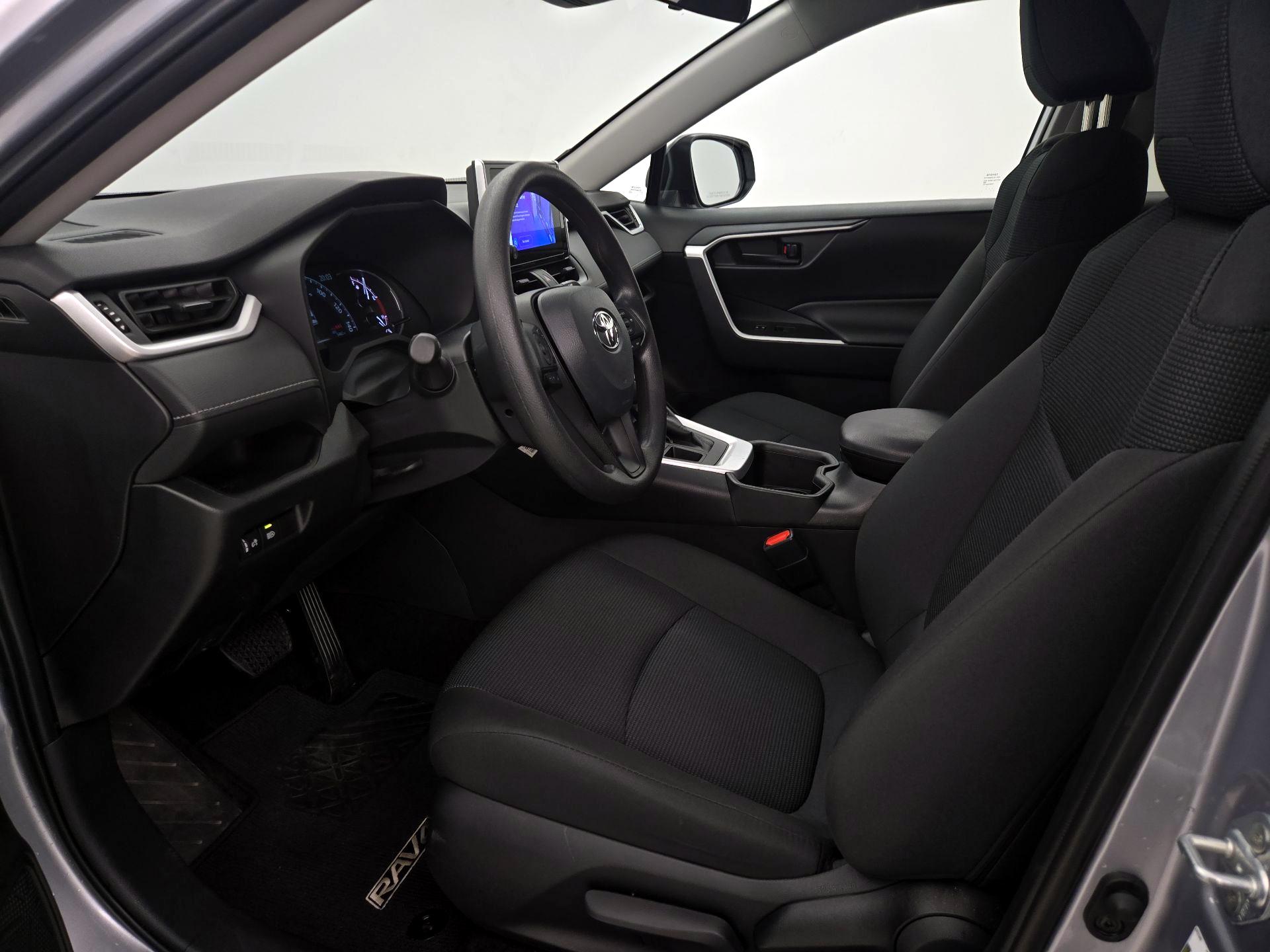 Thumbnail: 2024 Toyota RAV4 - 11