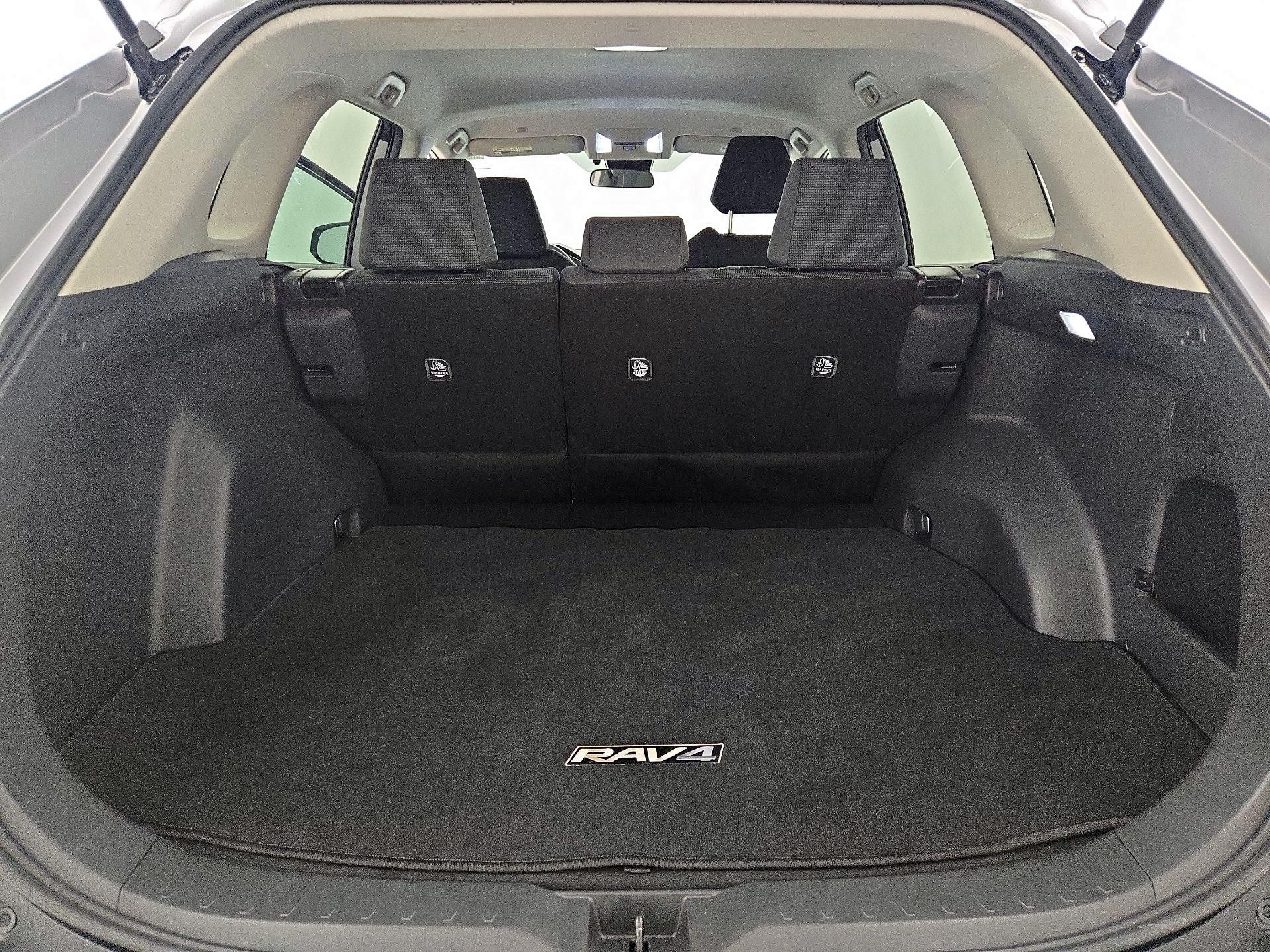 Thumbnail: 2024 Toyota RAV4 - 20